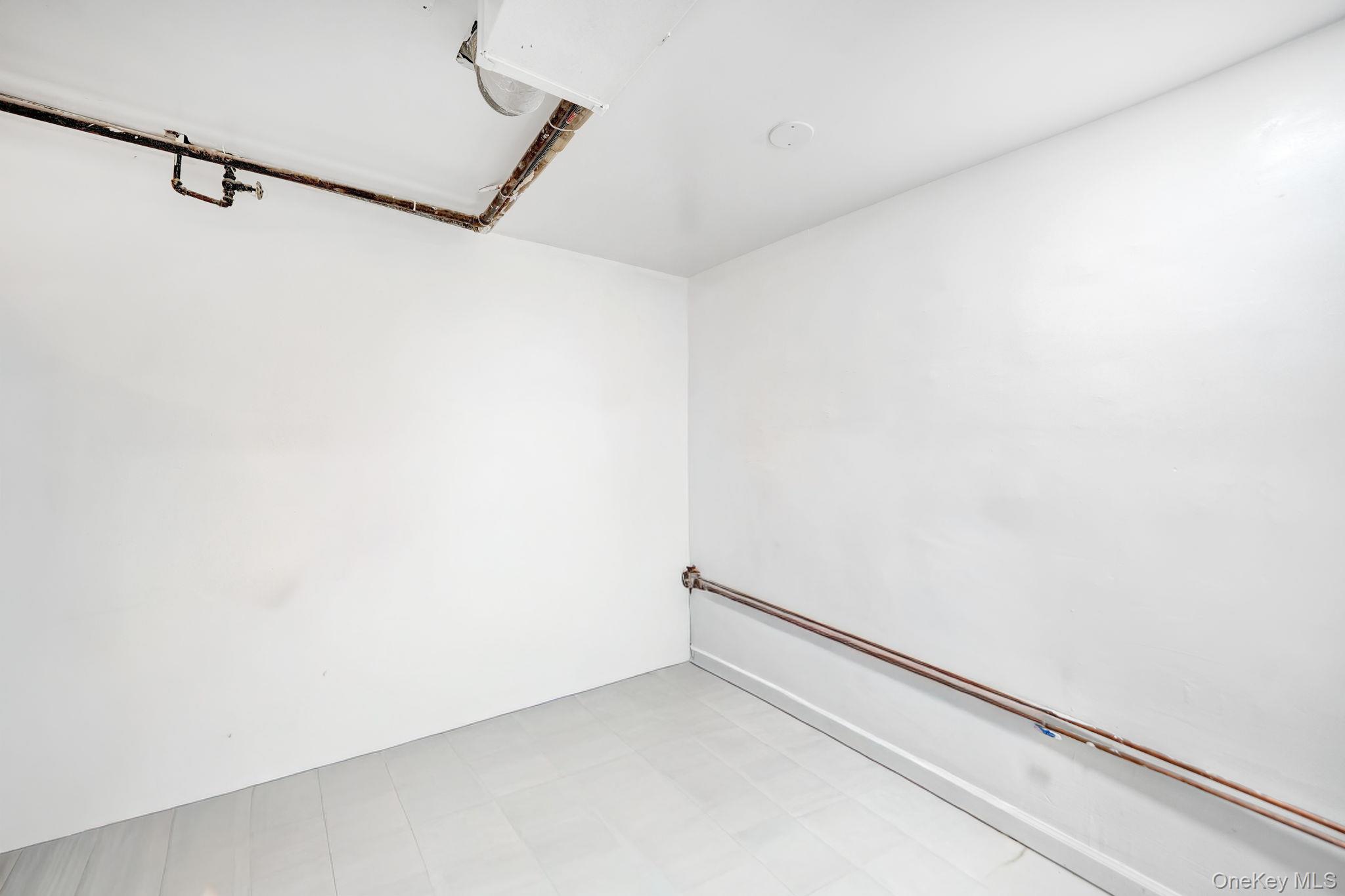 2067 Chatterton Avenue Property Photo 27