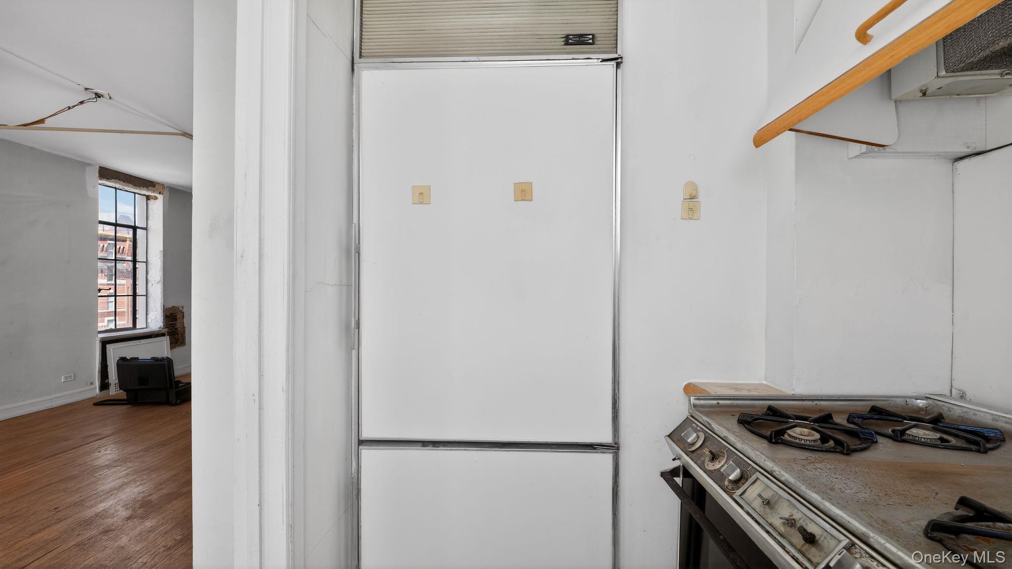 353 W 56th Street 9a Property Photo 14
