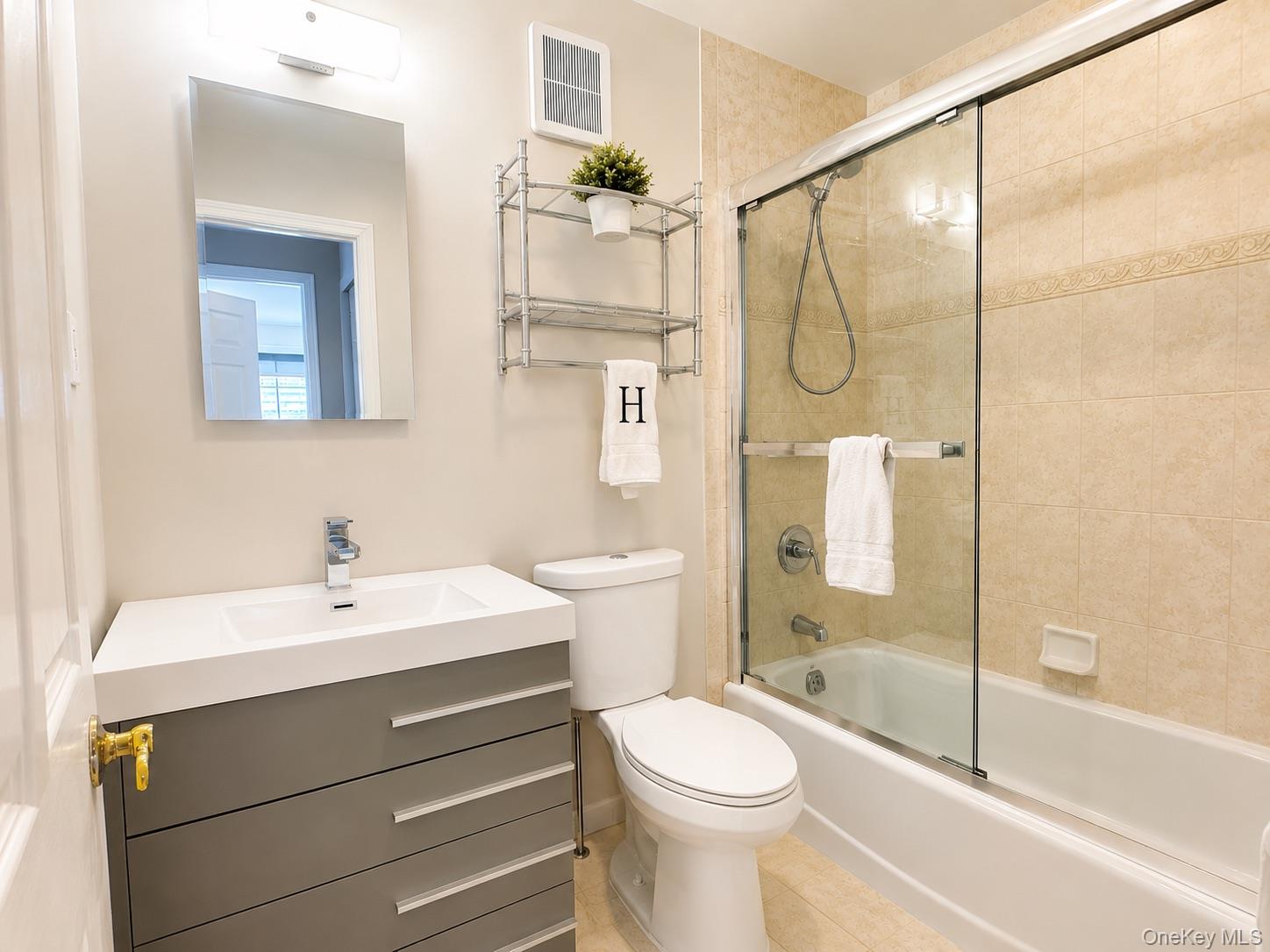 138 Beach 74th Street Property Photo 15