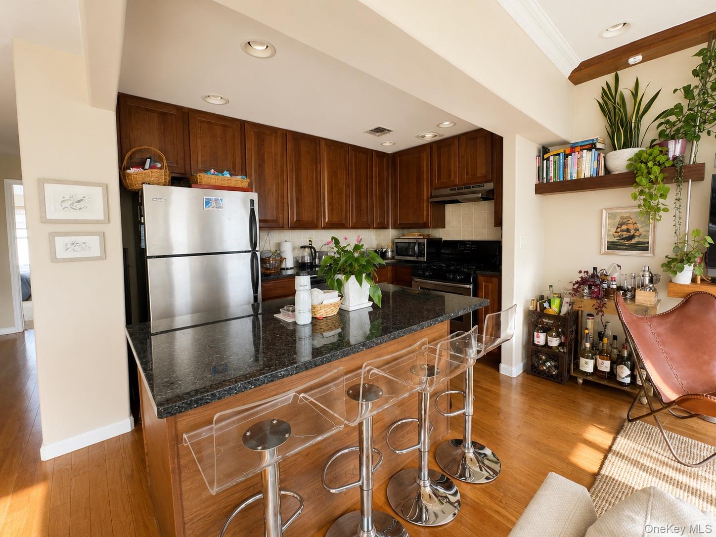 138 Beach 74th Street Property Photo 18