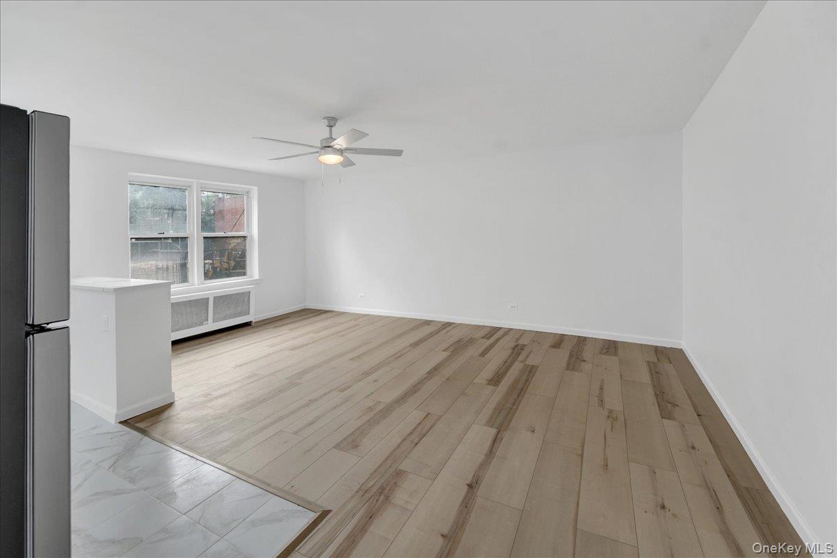 2630 Kingsbridge Terrace 3q Property Photo 4