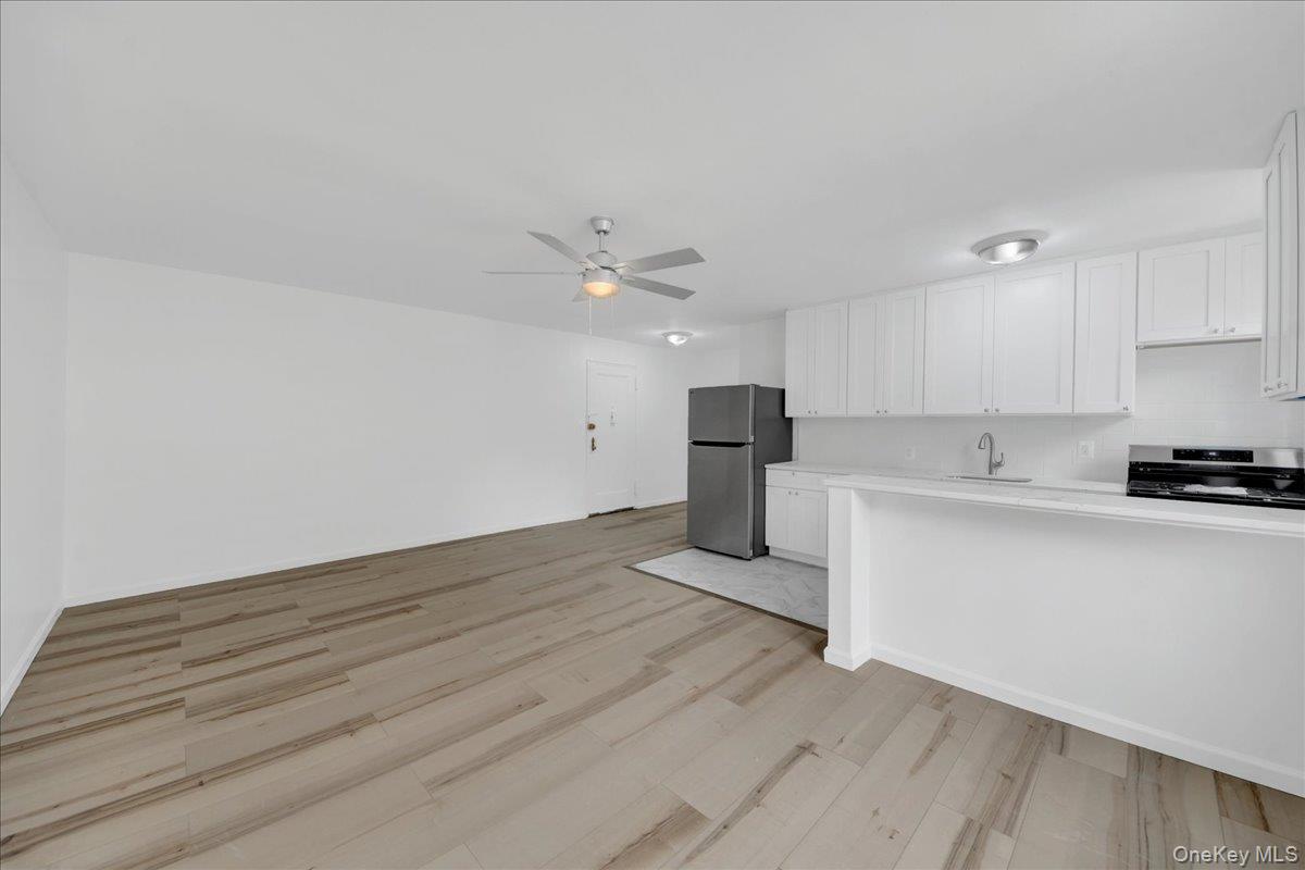 2630 Kingsbridge Terrace 3q Property Photo 8