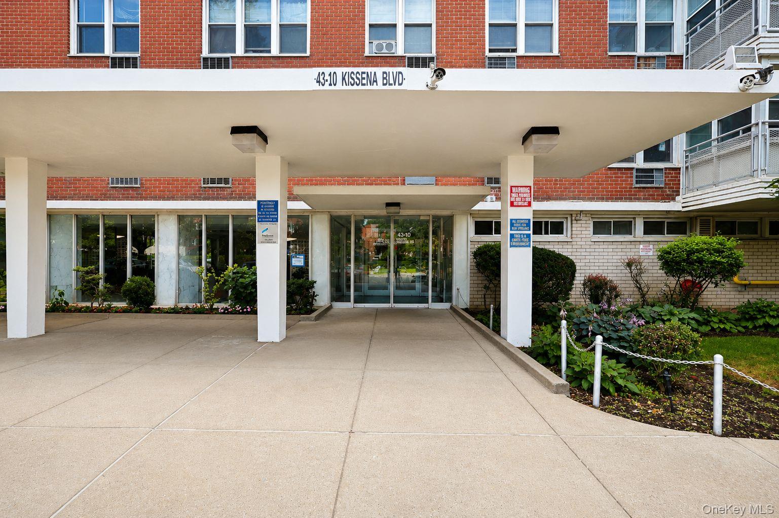4310 Kissena Boulevard 6b Property Photo 2