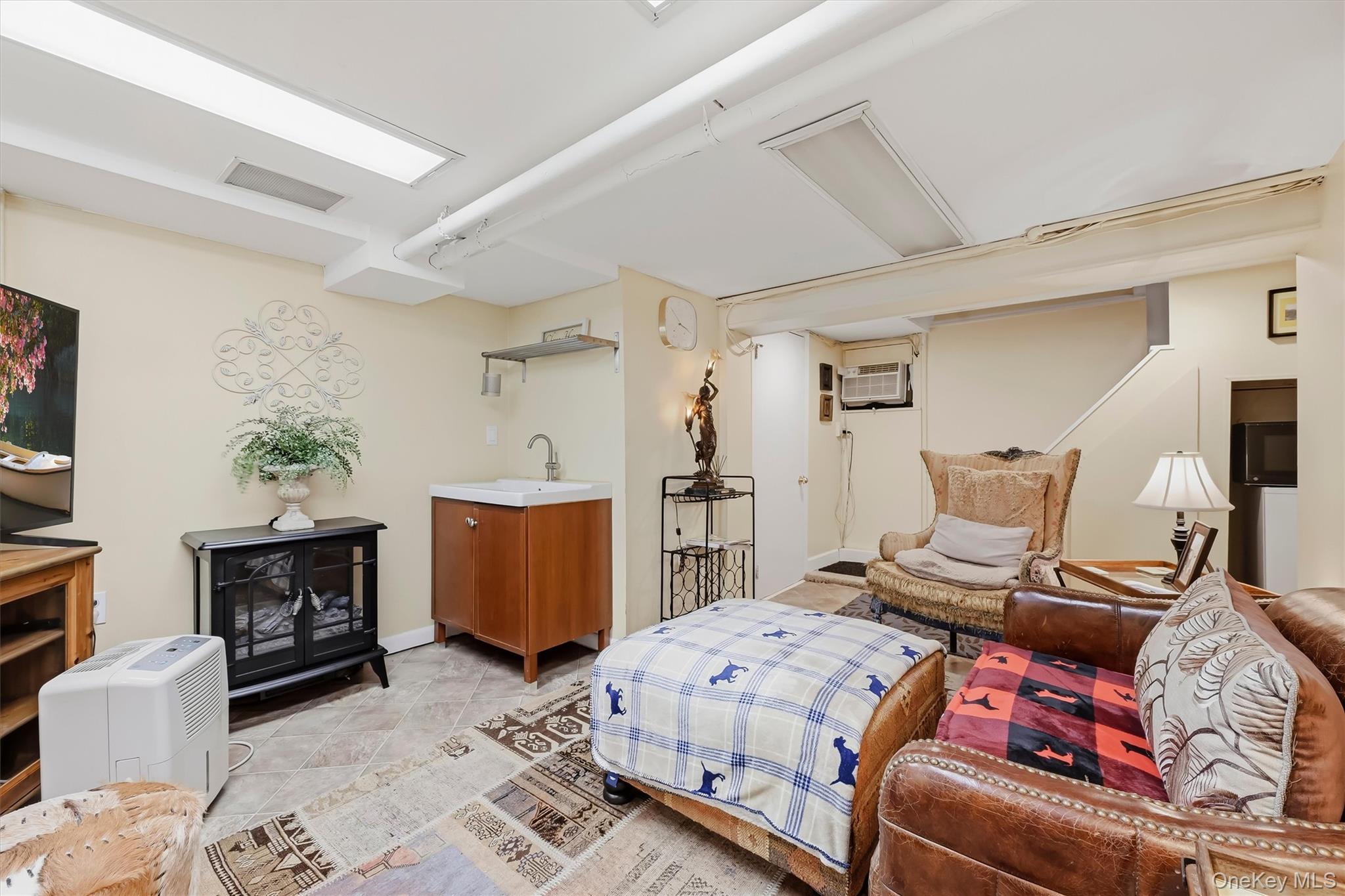 133 Cedar Hill Avenue Property Photo 34