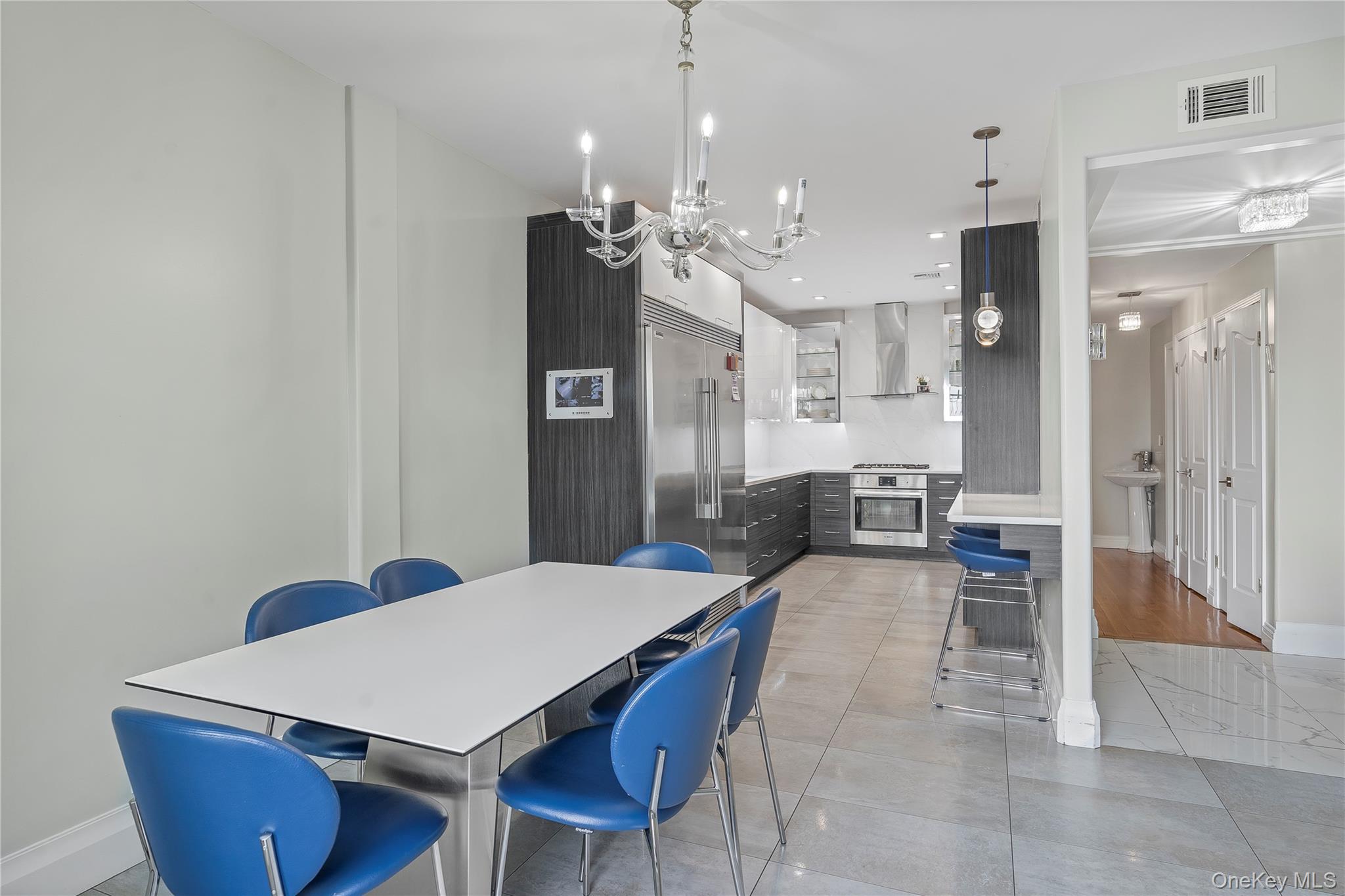 555 Flushing Avenue 7l Property Photo 10