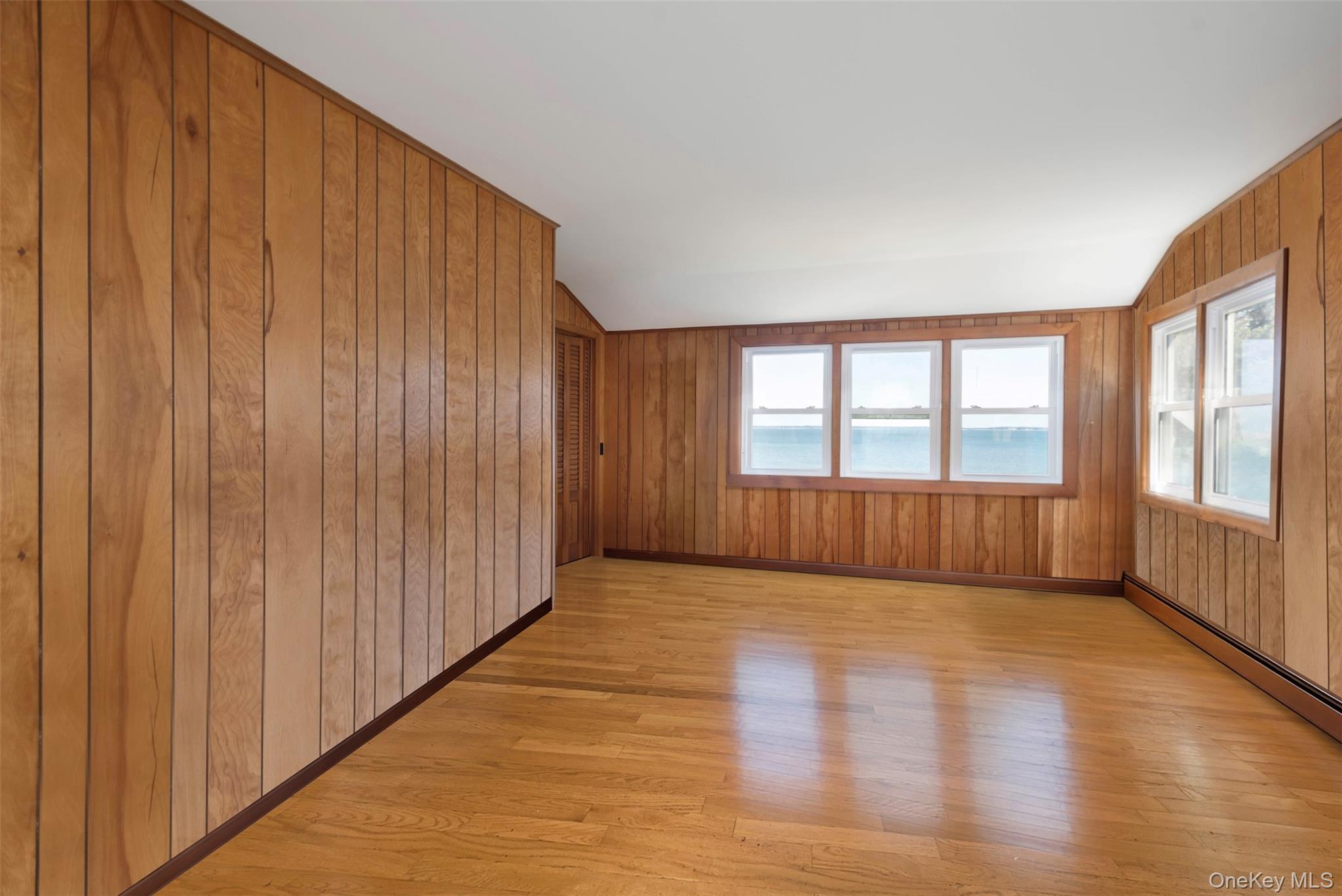 300 Terry Path Property Photo 13