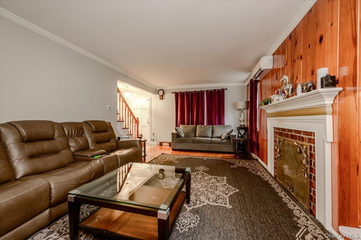 295 Maryland Avenue Property Photo 4