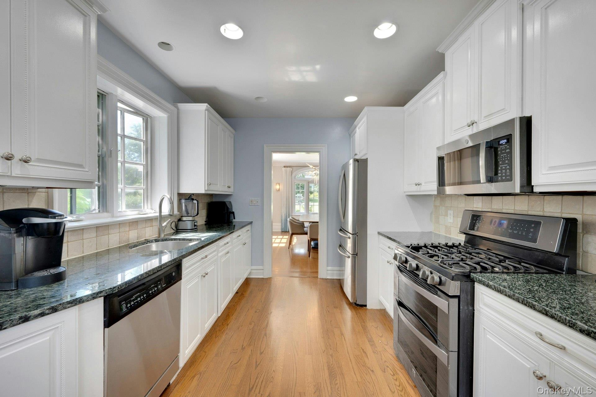 514 Esplanade Property Photo 13