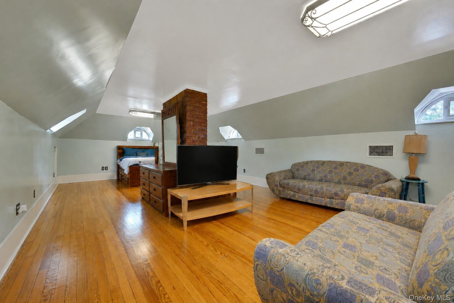 514 Esplanade Property Photo 29