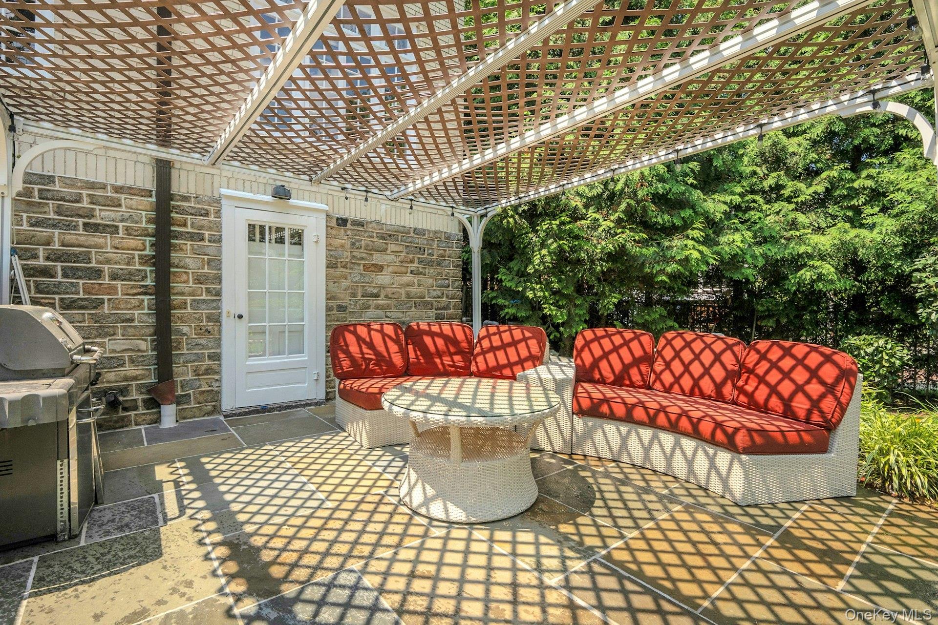514 Esplanade Property Photo 43