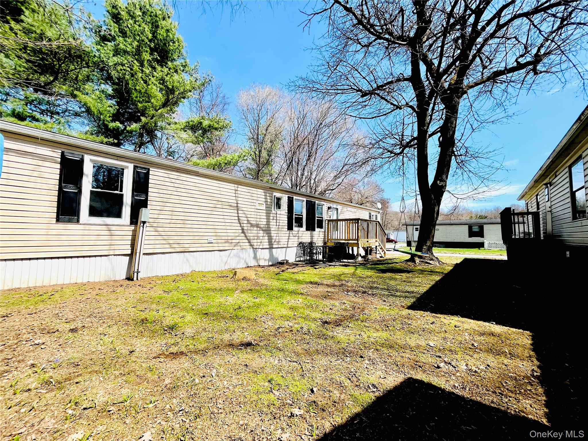 723 Beekman Road 42 Property Photo 3