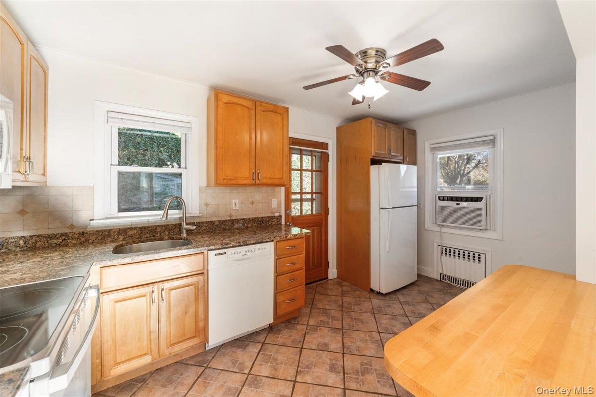 273 Madison Avenue Property Photo 9