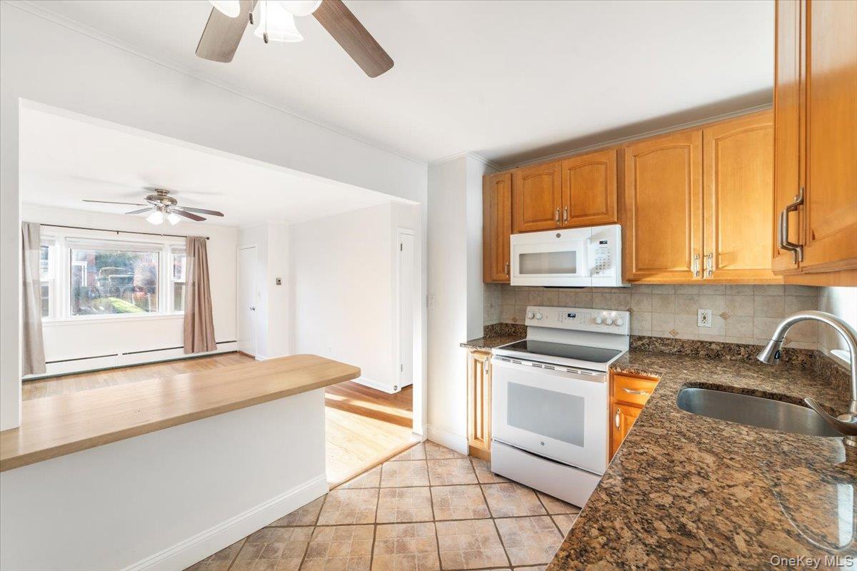 273 Madison Avenue Property Photo 11