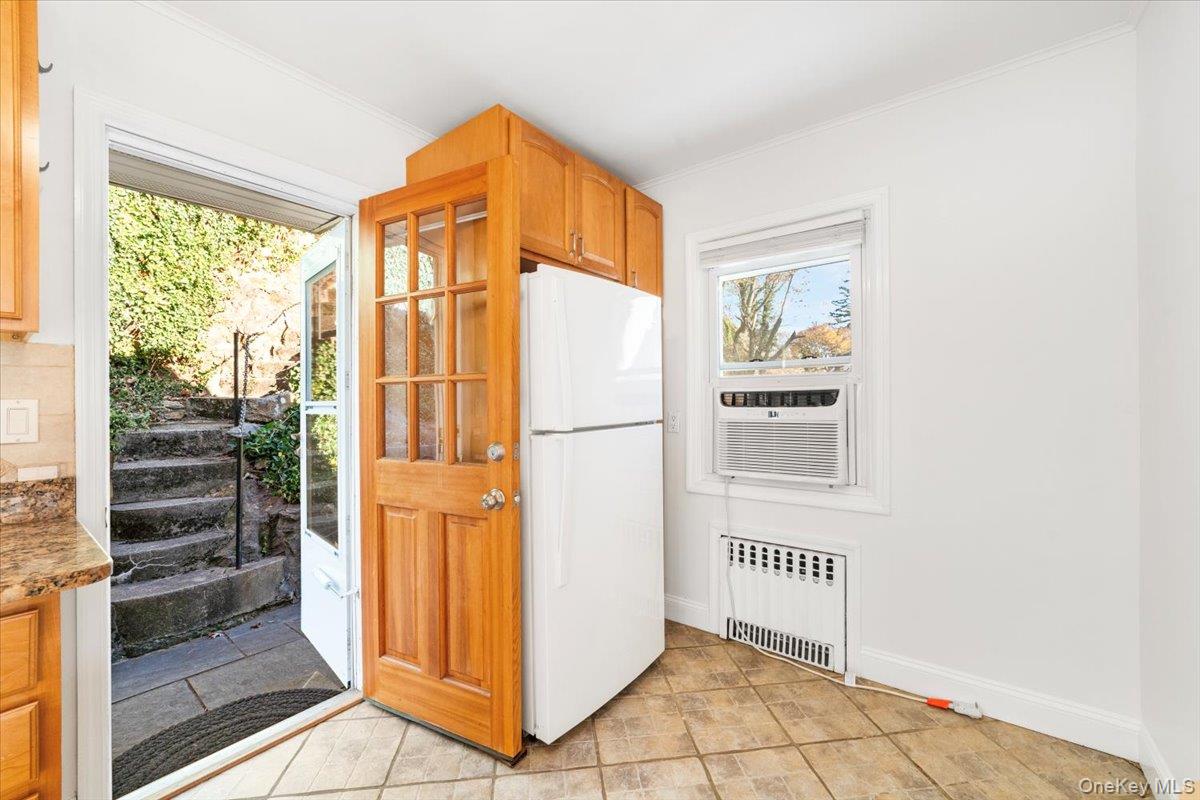 273 Madison Avenue Property Photo 13