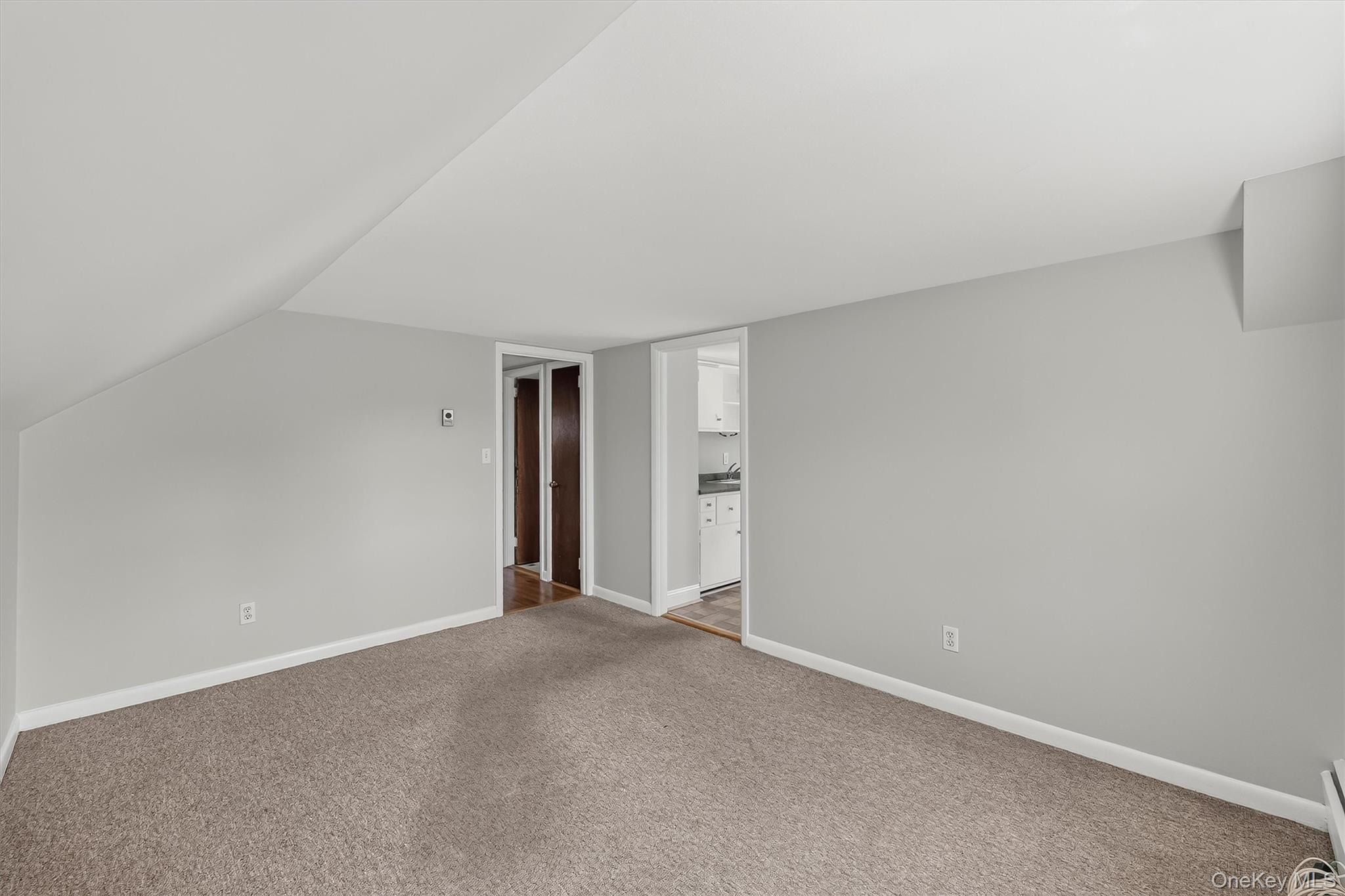 273 Madison Avenue Property Photo 23