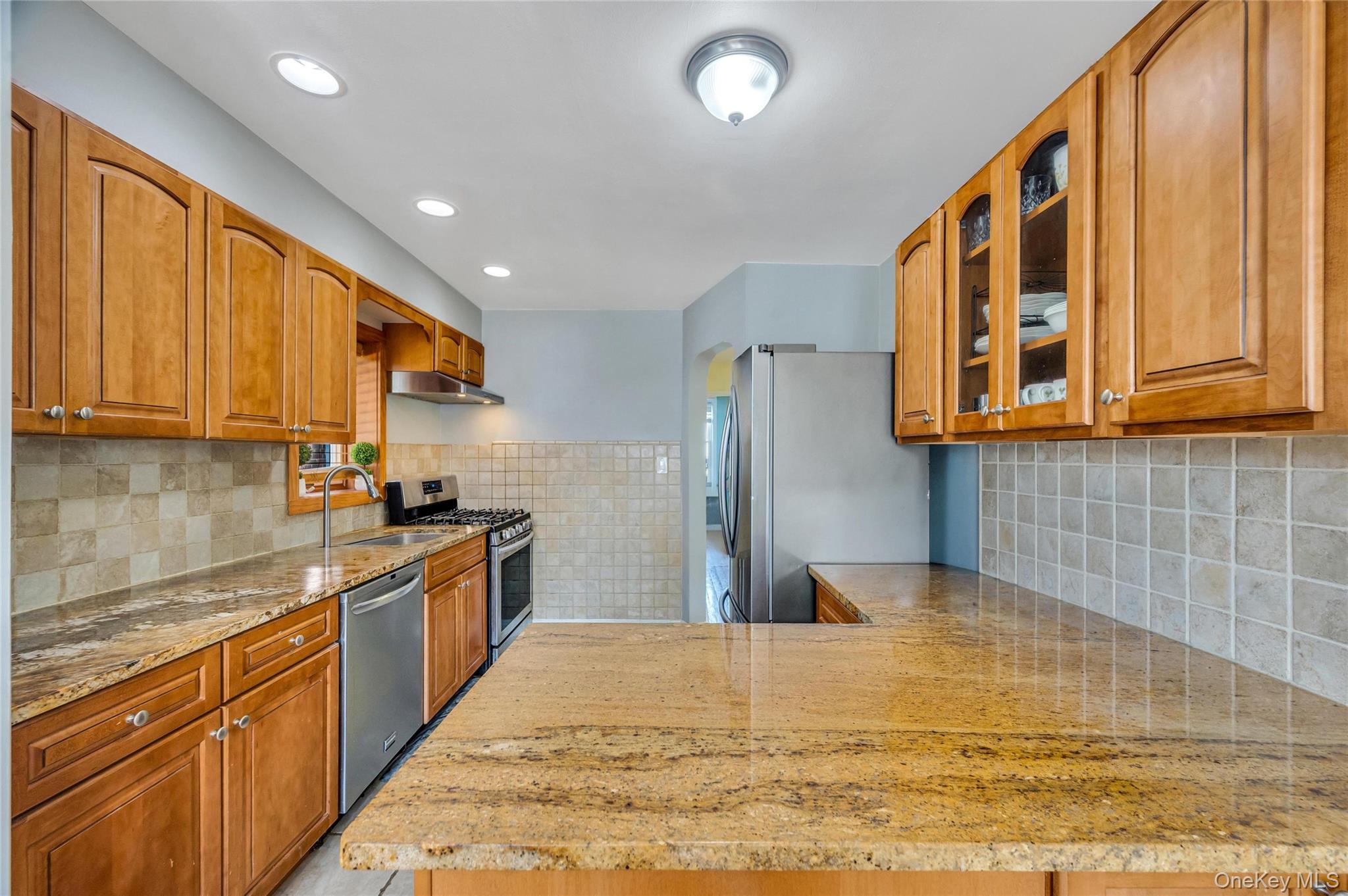 374 Rockaway Parkway Property Photo 3