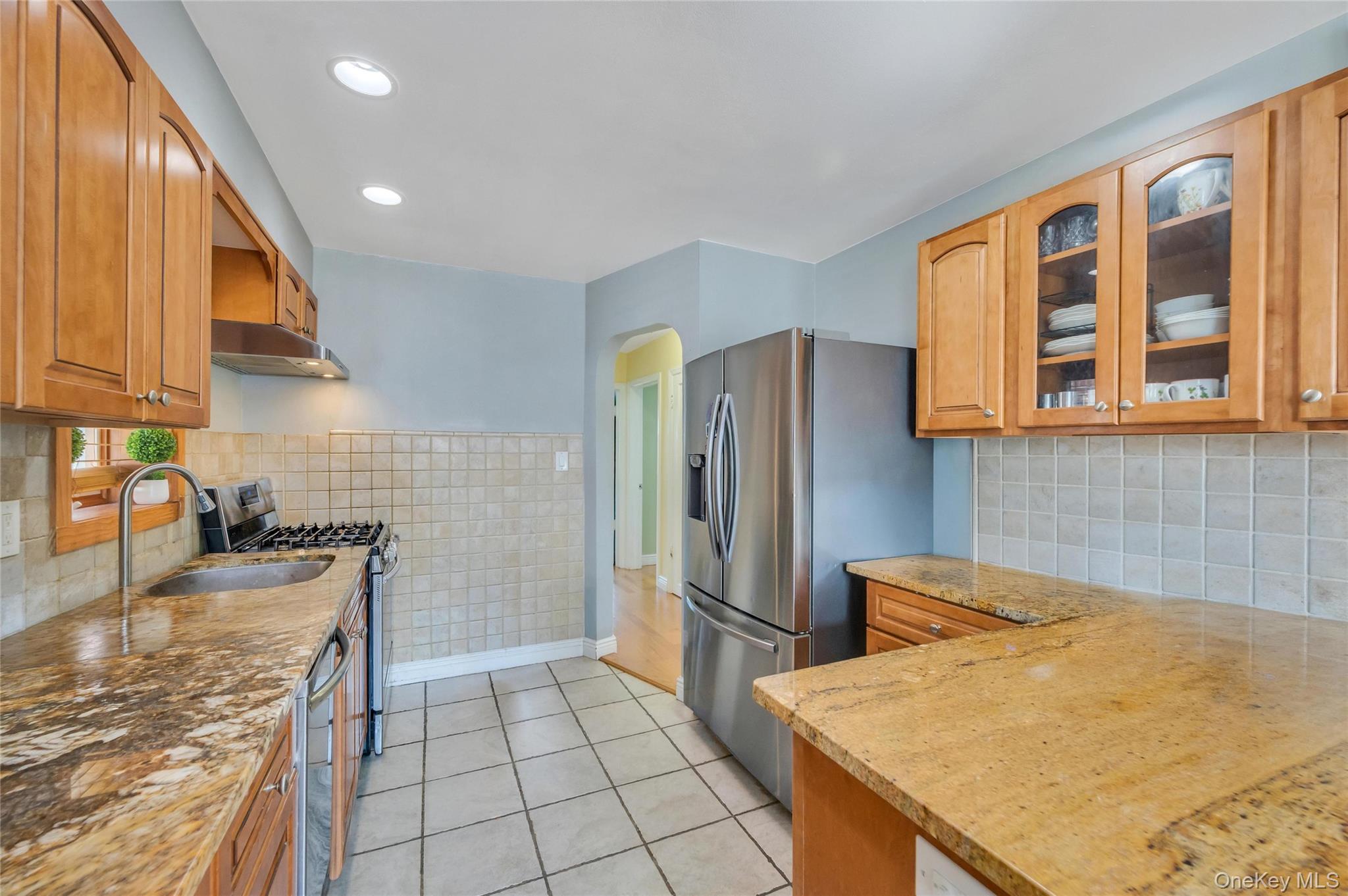 374 Rockaway Parkway Property Photo 4