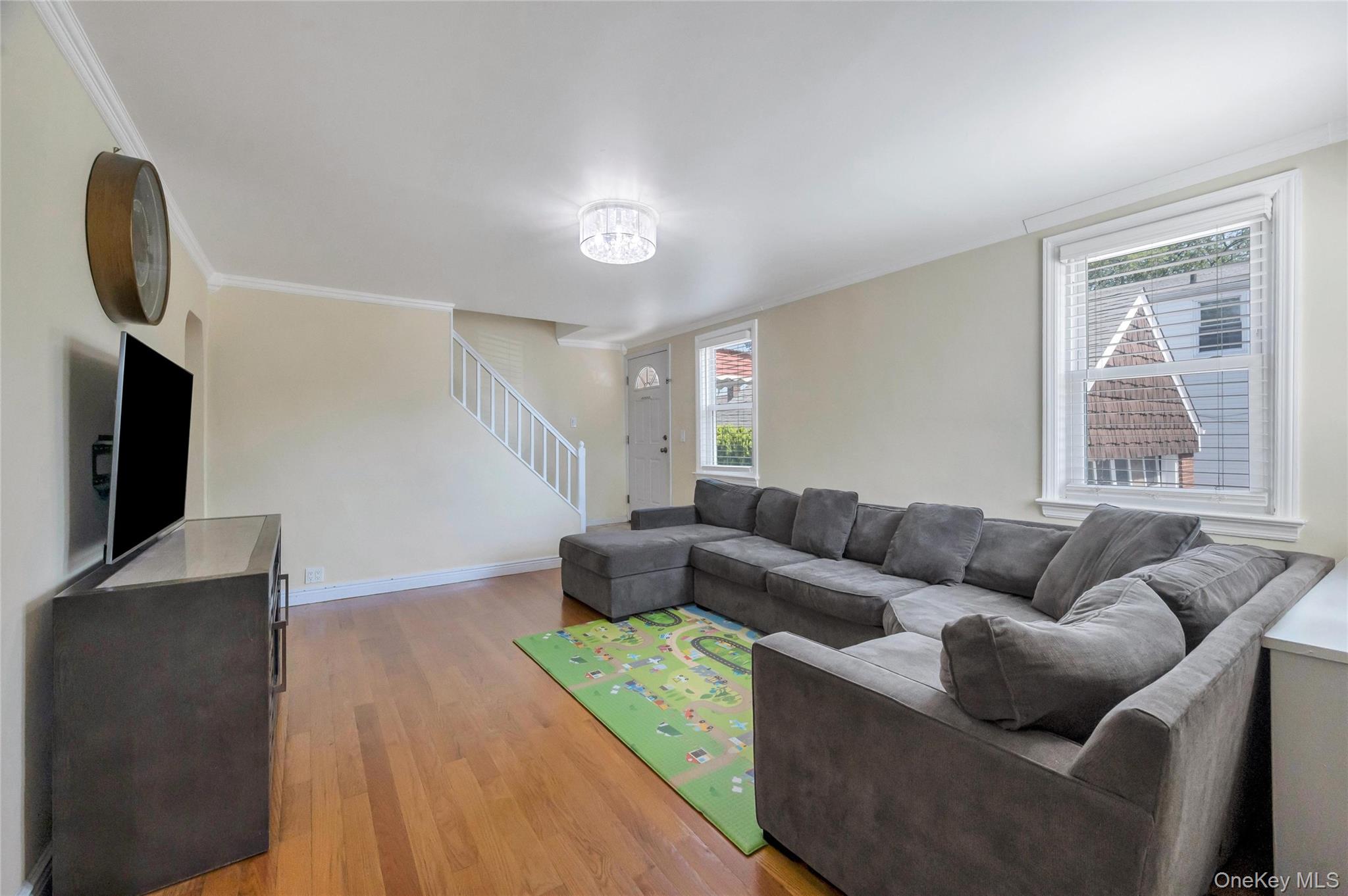 374 Rockaway Parkway Property Photo 8