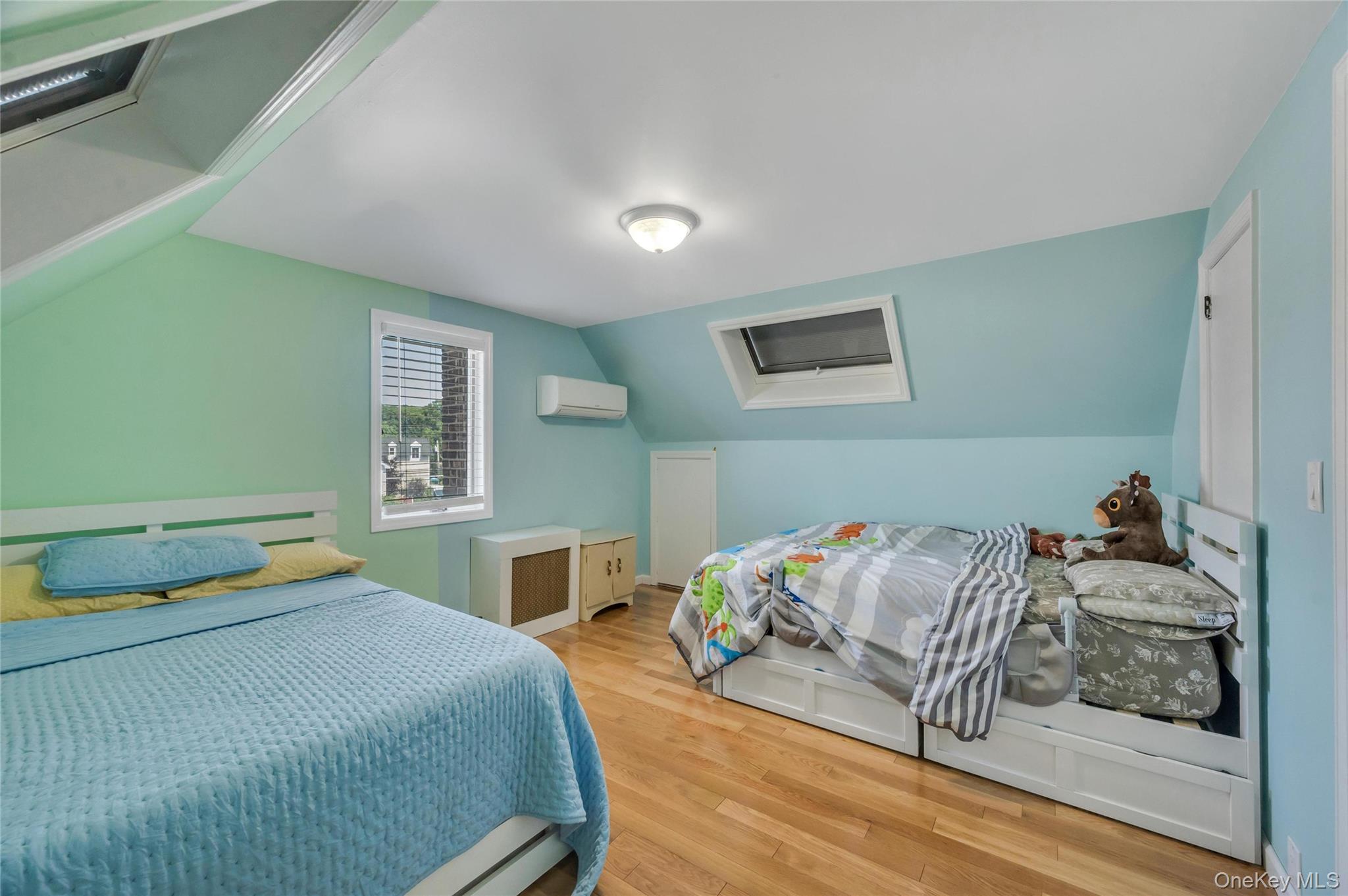 374 Rockaway Parkway Property Photo 16