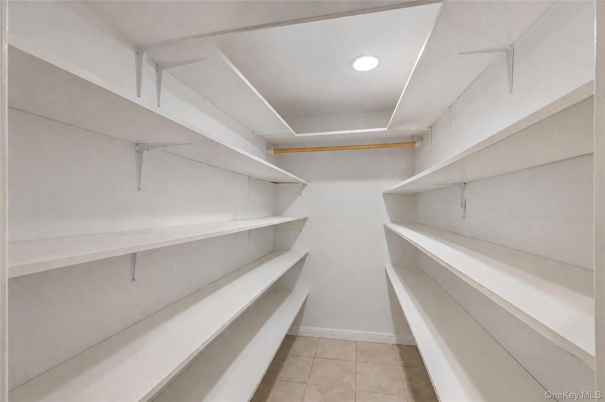 374 Rockaway Parkway Property Photo 18