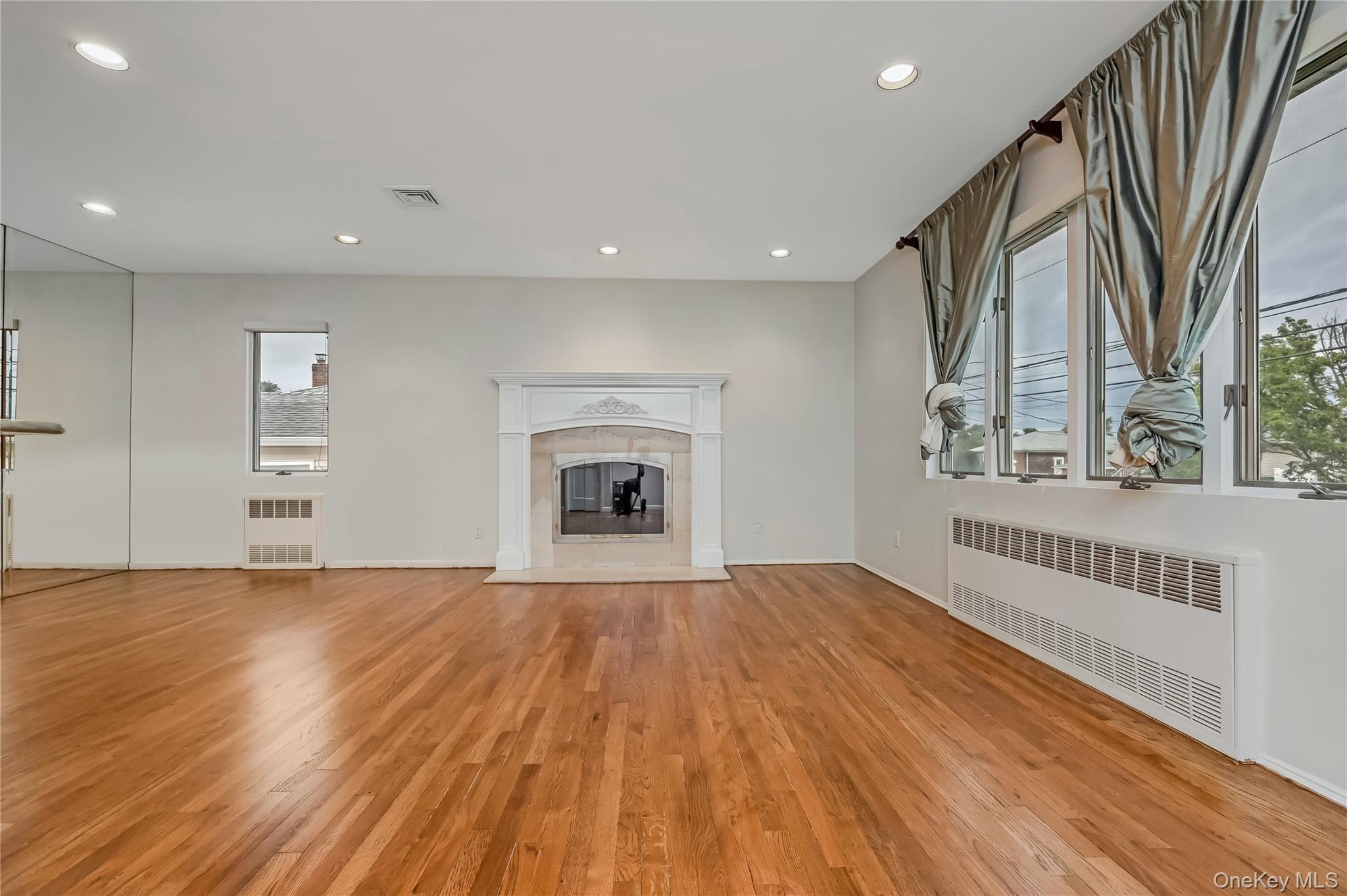 3332 Elliott Boulevard Property Photo 6