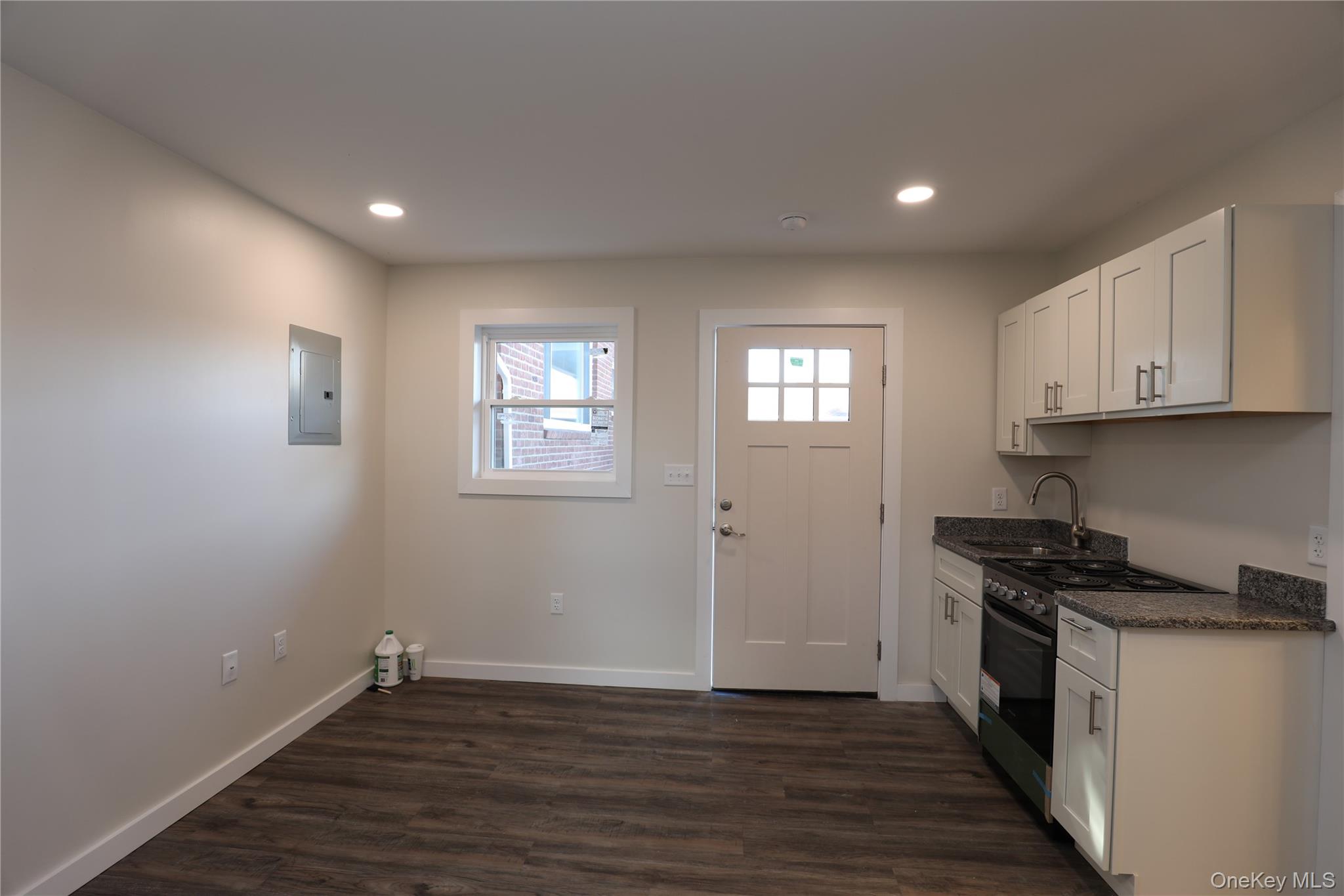 14311 9w 1 Property Photo 4