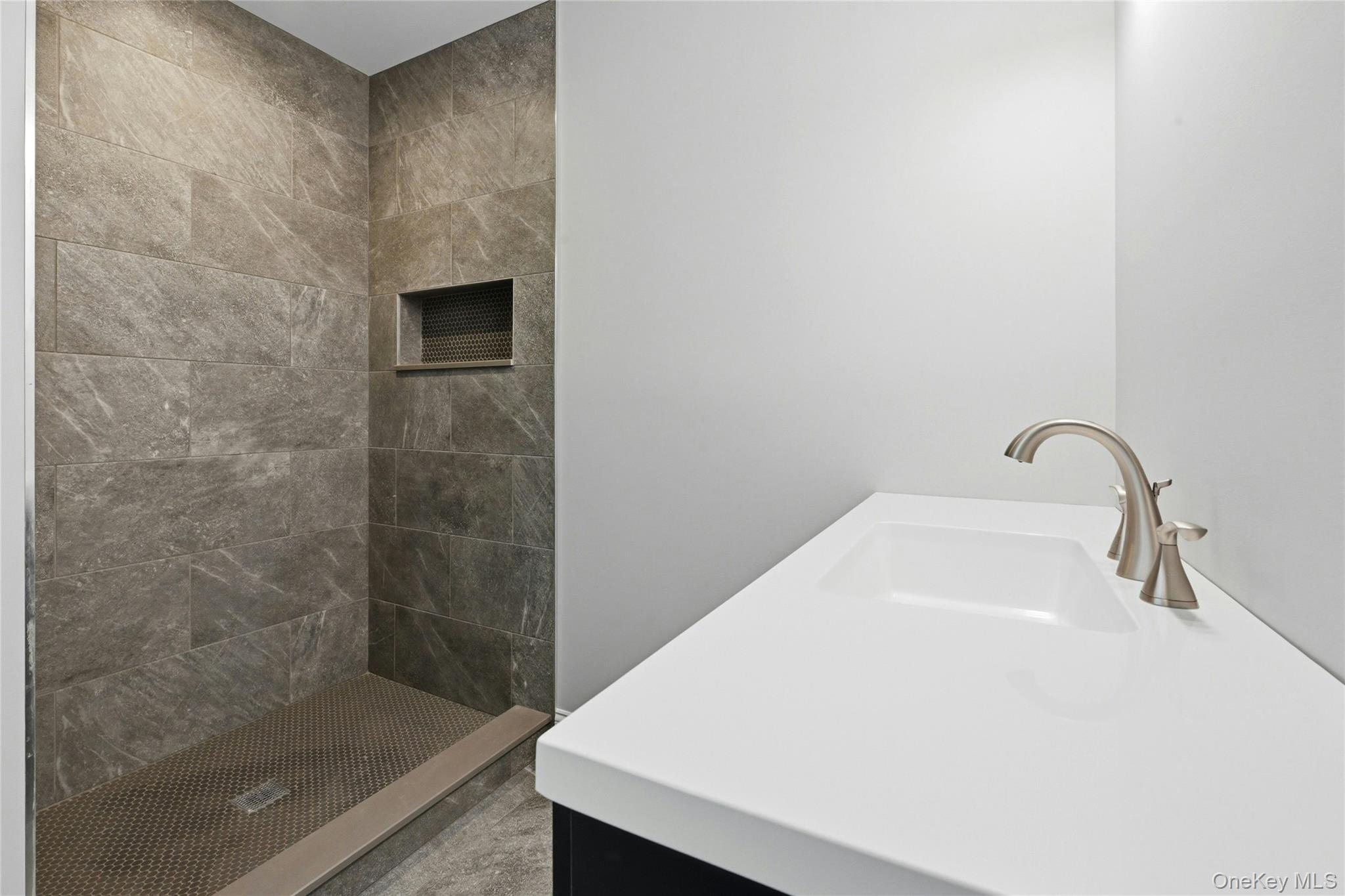37 2nd Street Property Photo 17
