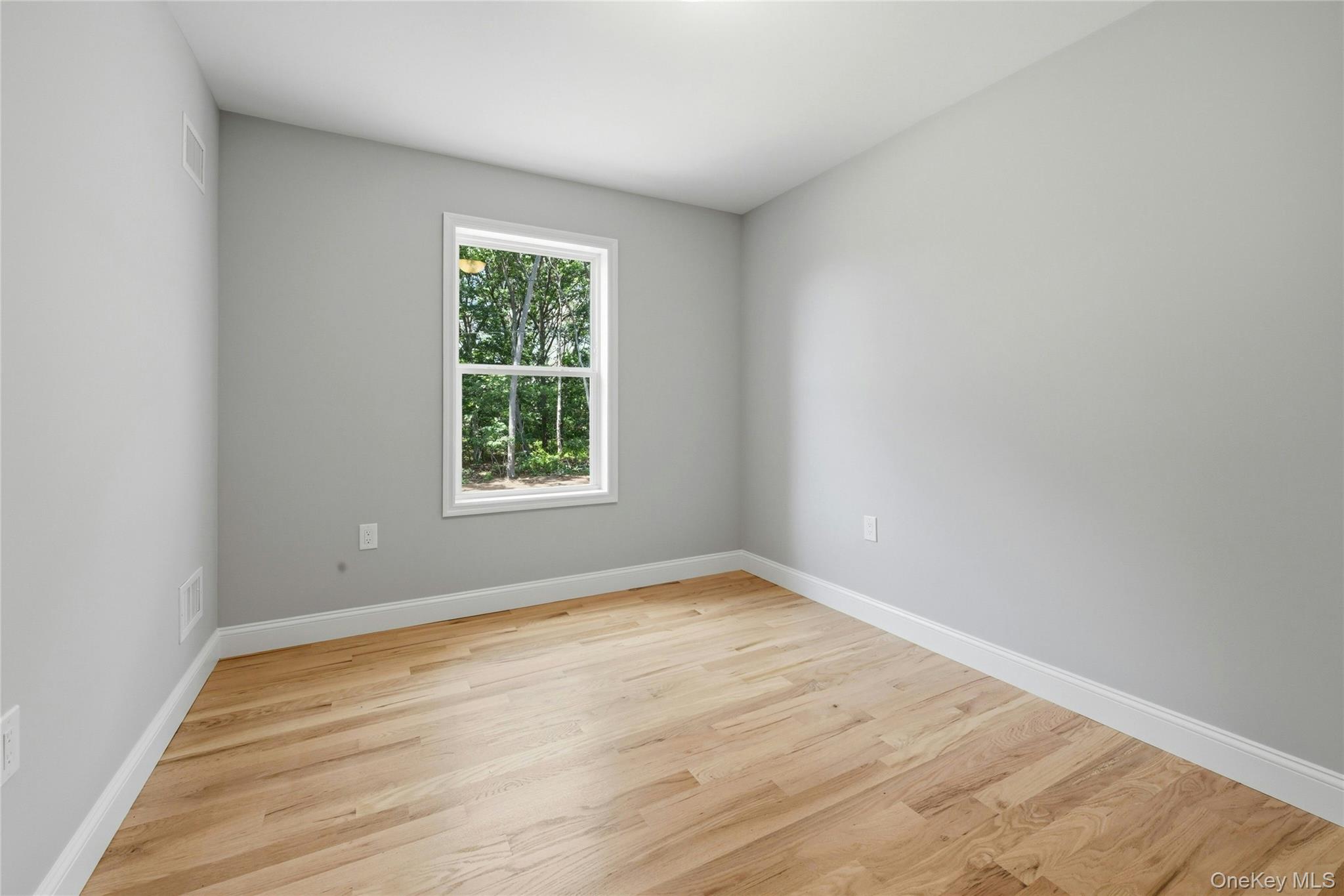 37 2nd Street Property Photo 19