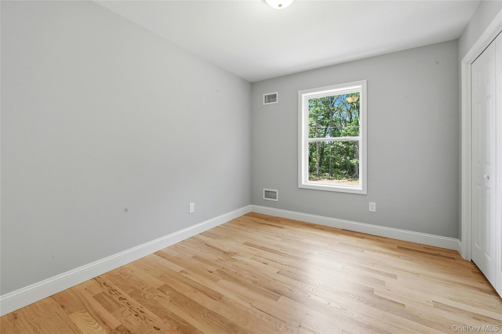 37 2nd Street Property Photo 21