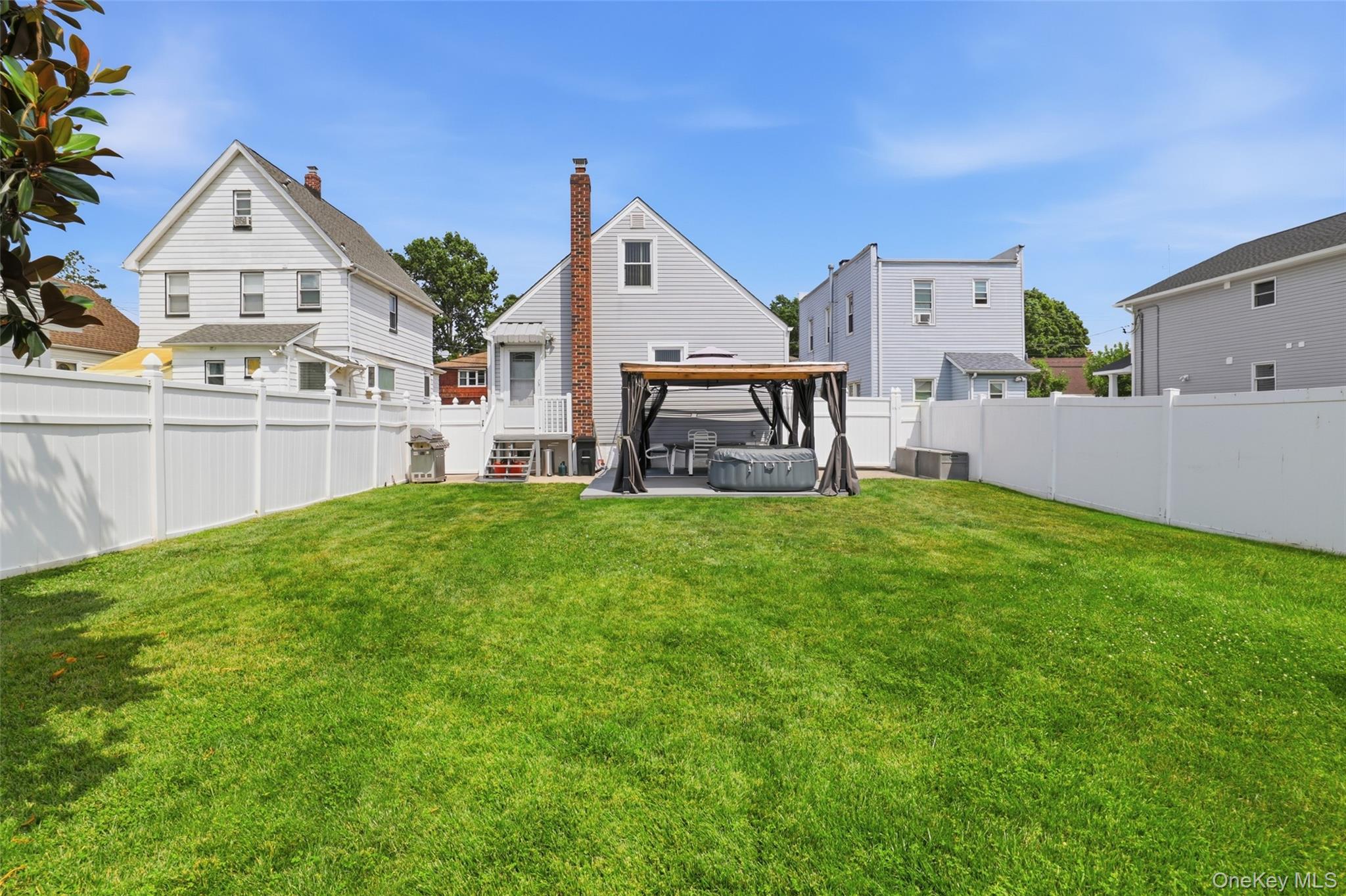 64 Lehrer Avenue Property Photo 27