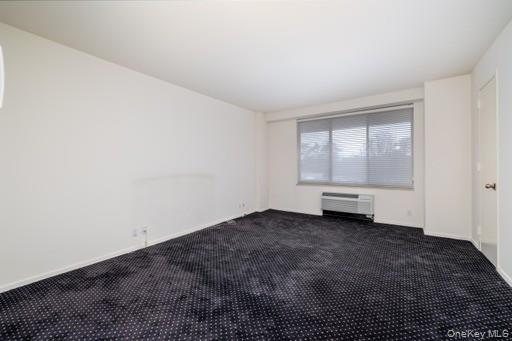 111 Cherry Valley M16 Property Photo 10