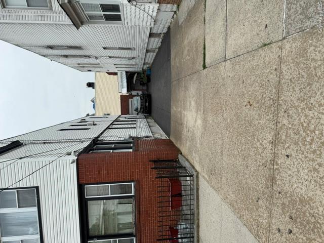 10518 95th Avenue Property Photo 2