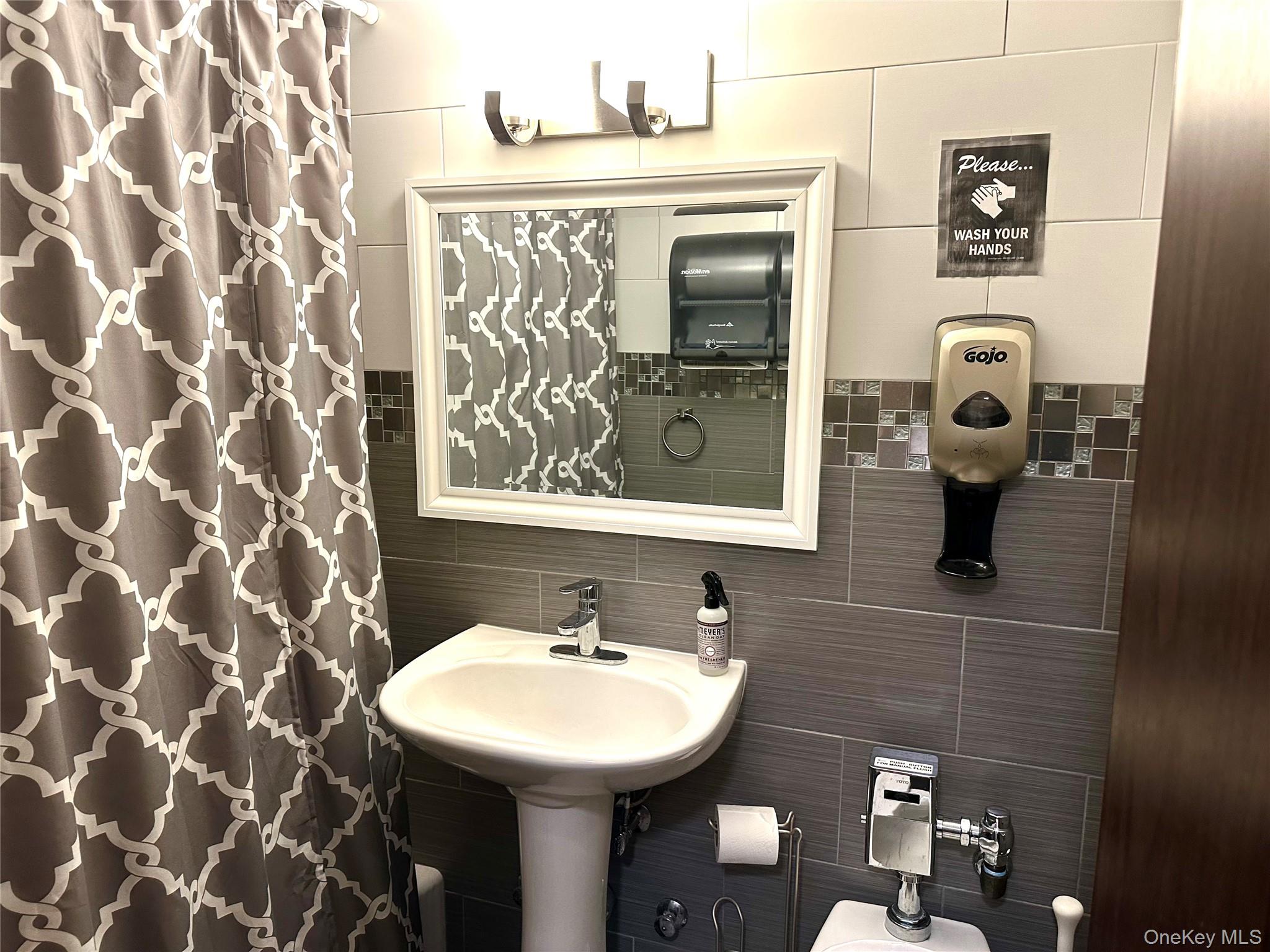 333 E 34 Street 1k Property Photo 10
