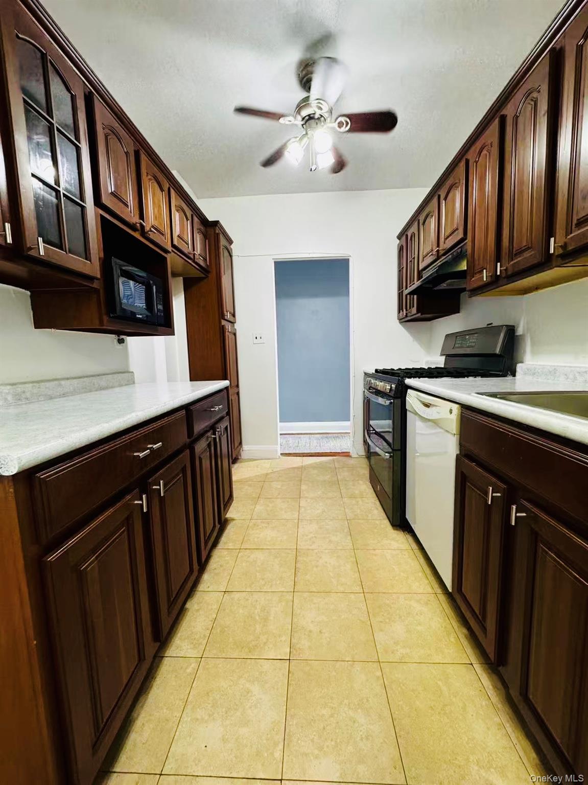 48-20 44th Street 4c Property Photo 5