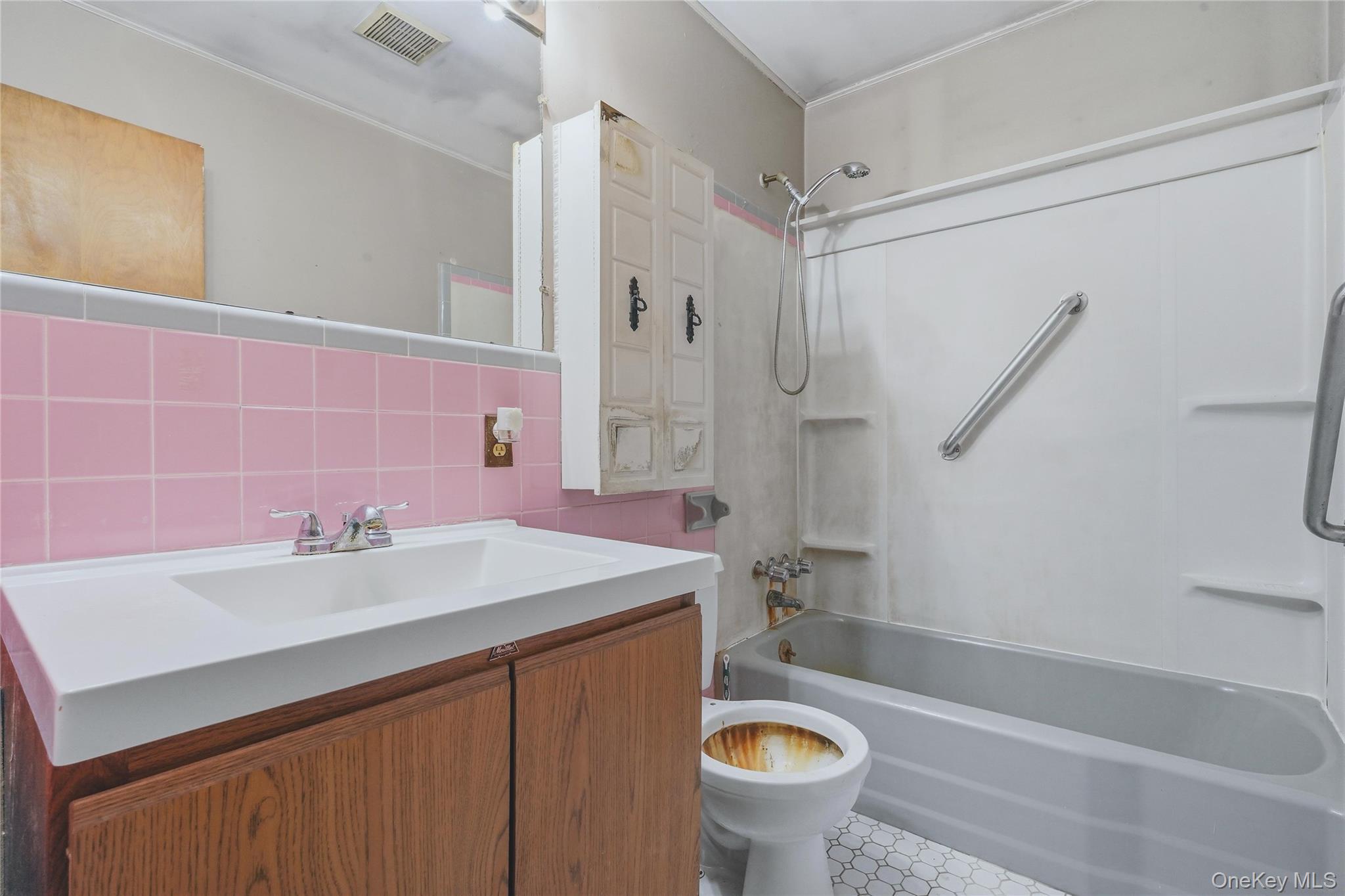 57 King Drive Property Photo 23