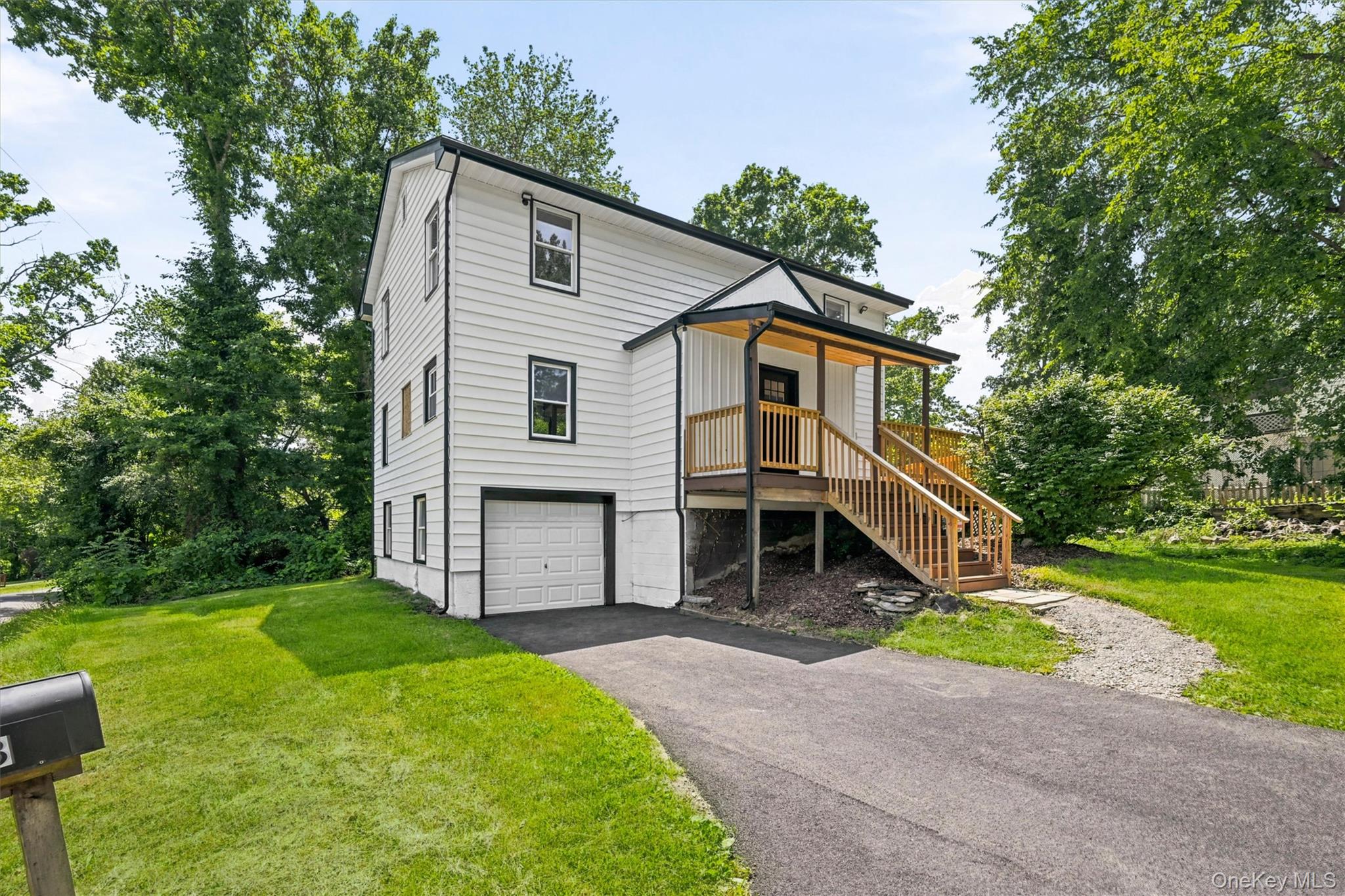 8 E Green Road Property Photo 3