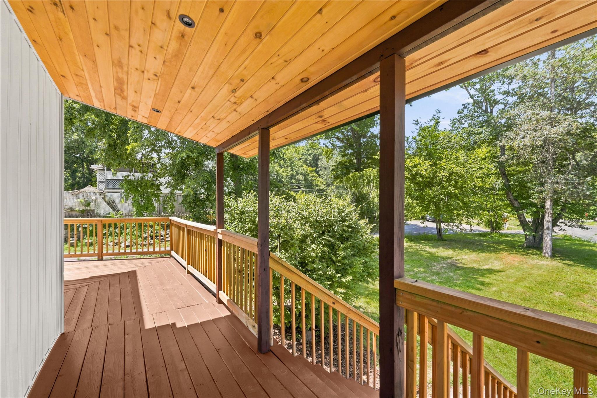 8 E Green Road Property Photo 4