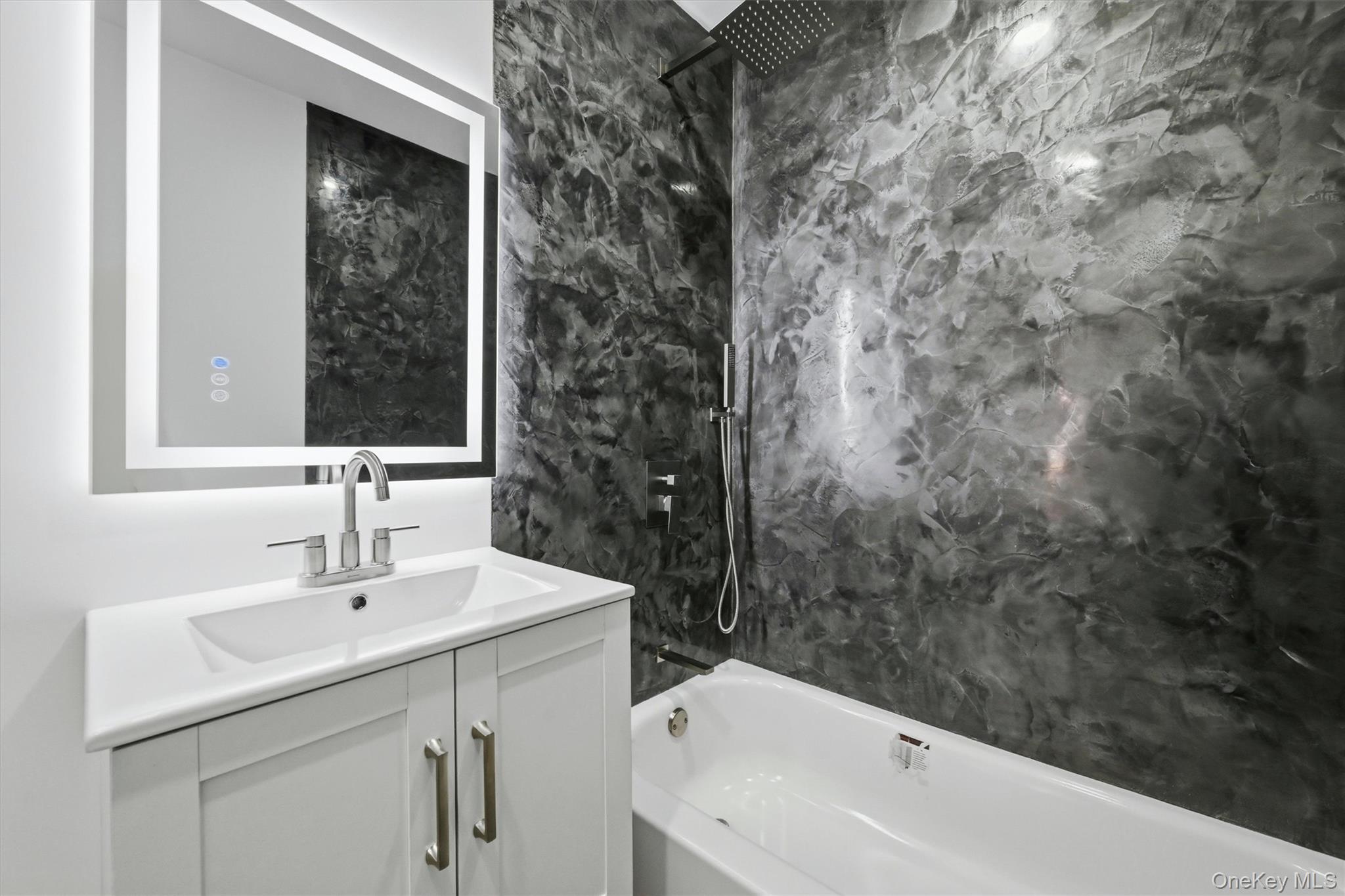 8 E Green Road Property Photo 21