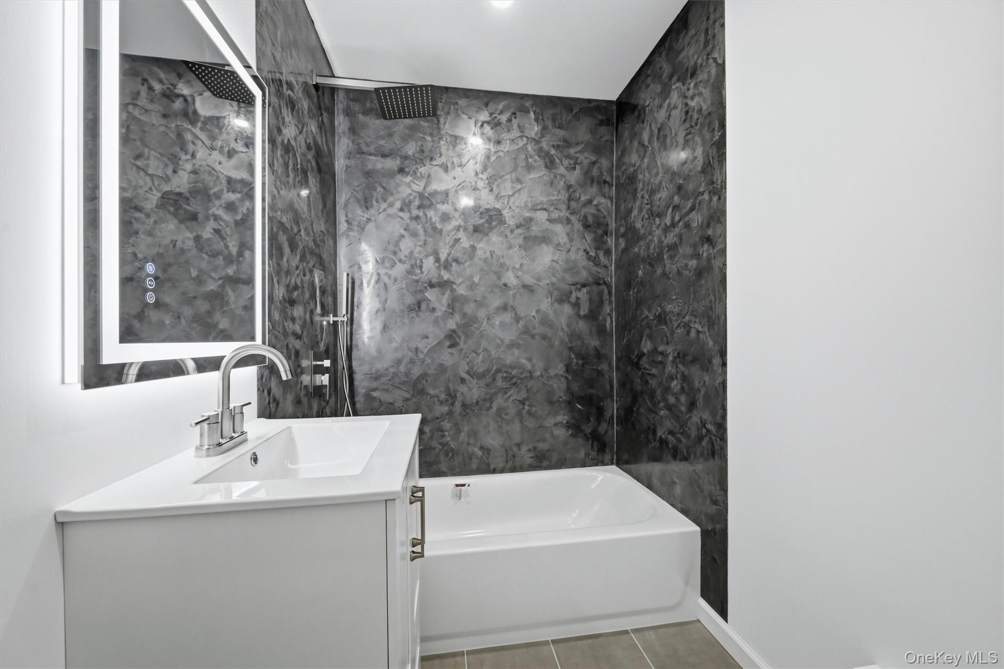 8 E Green Road Property Photo 22