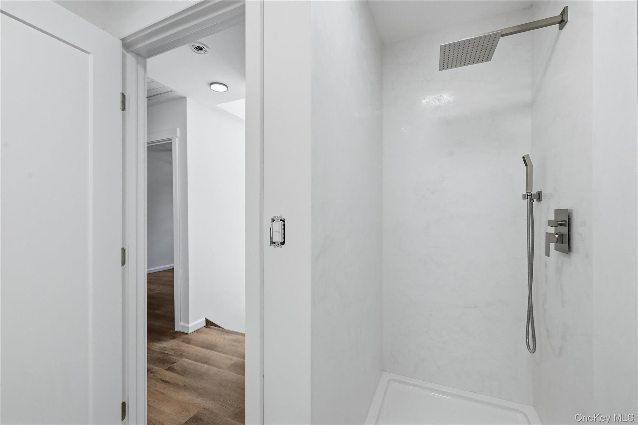 8 E Green Road Property Photo 31