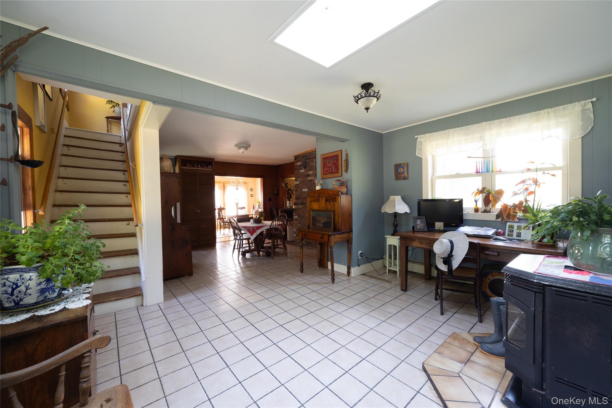 17 Spring Street Property Photo 8