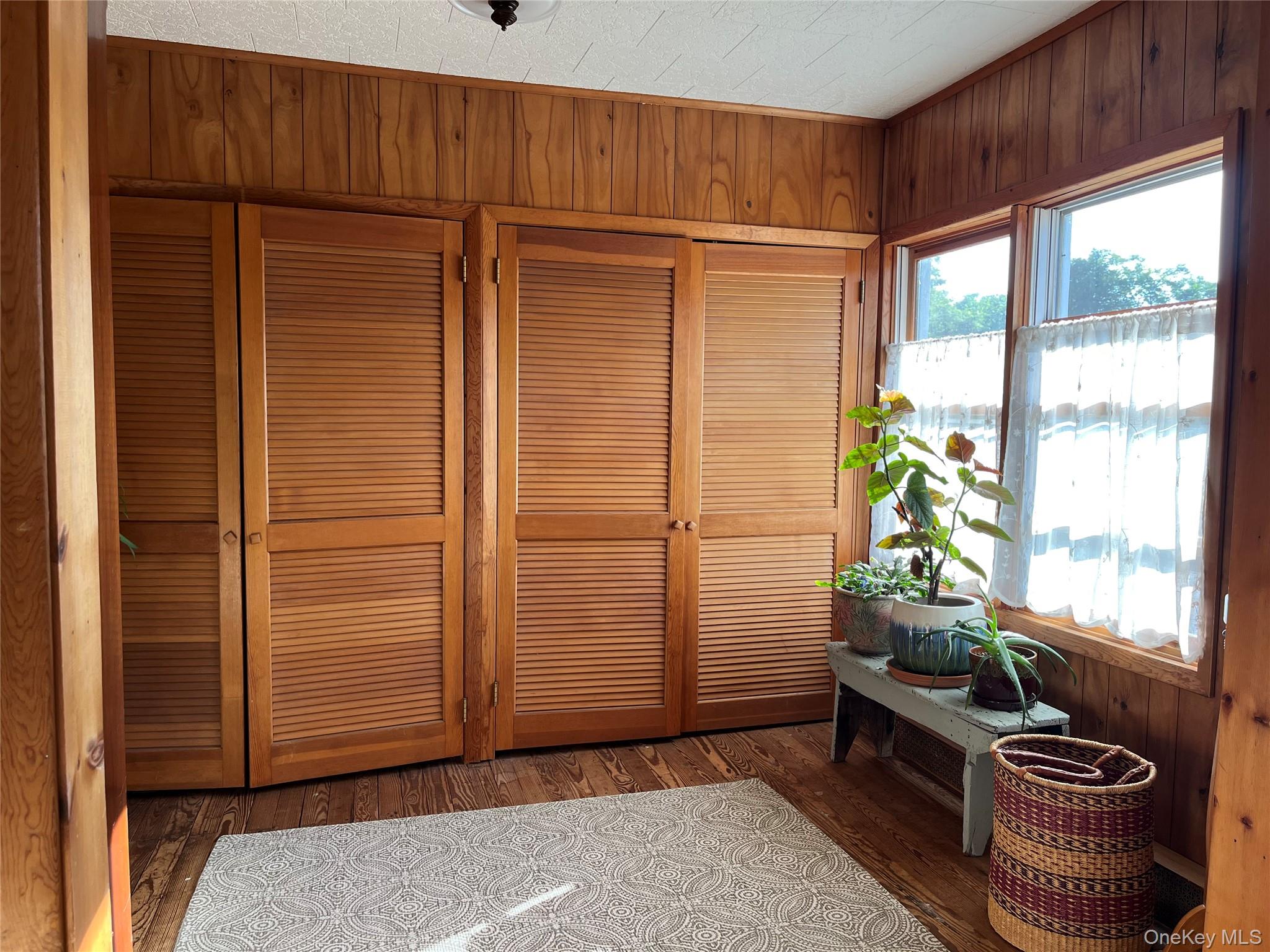 17 Spring Street Property Photo 12