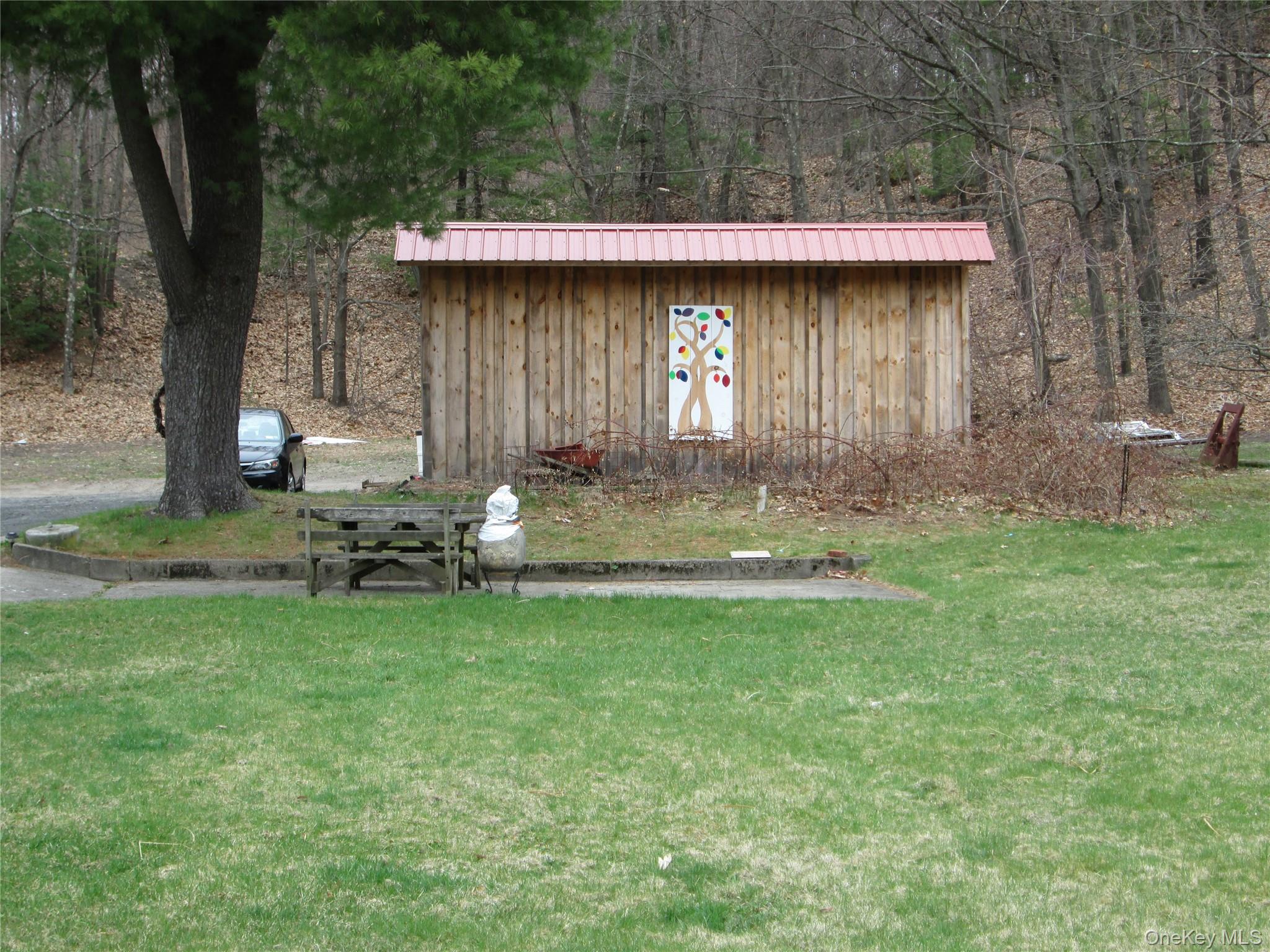 17 Spring Street Property Photo 20