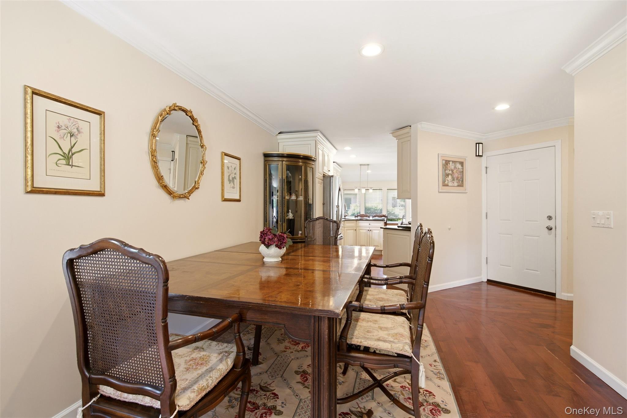 112 The Glen 112 Property Photo 6