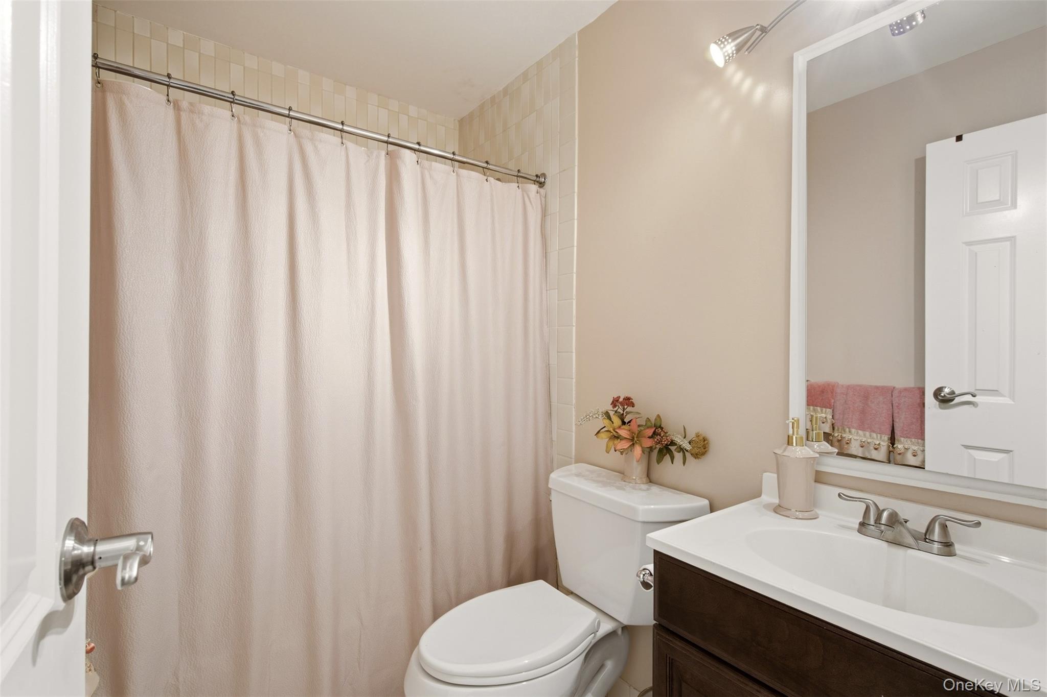 112 The Glen 112 Property Photo 24