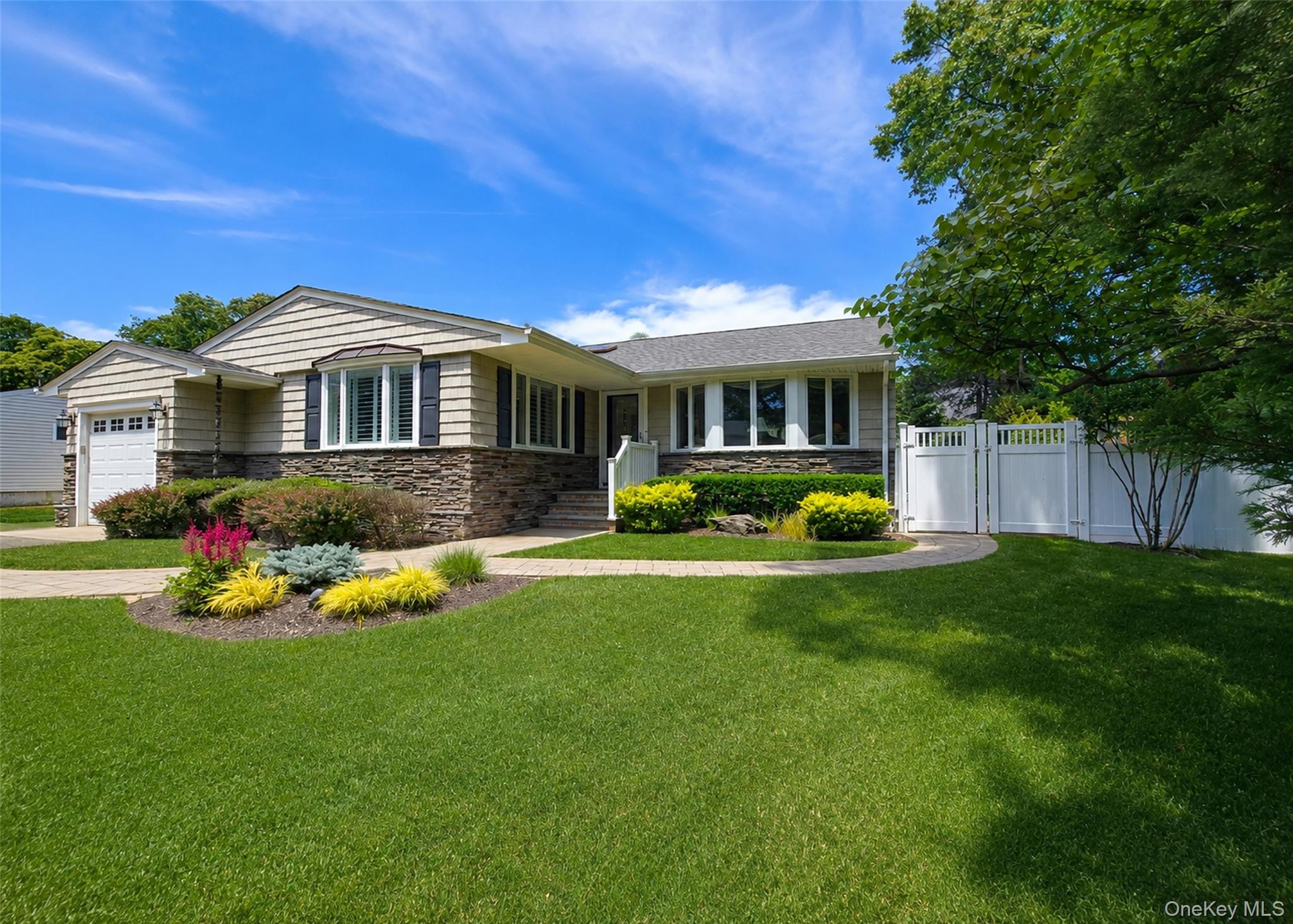 7 Talbot Lane Property Photo 2