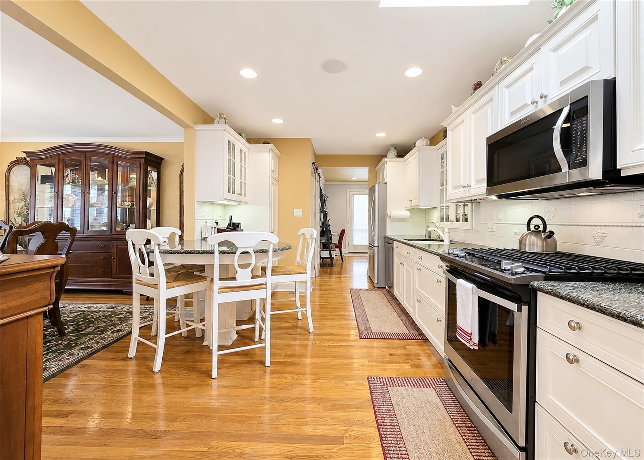 7 Talbot Lane Property Photo 7