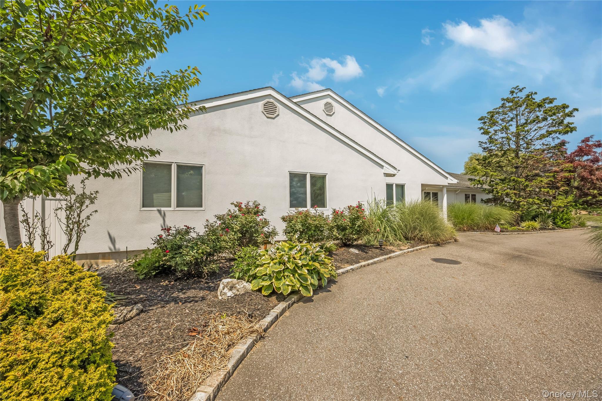 6 Twilight Court Property Photo 2