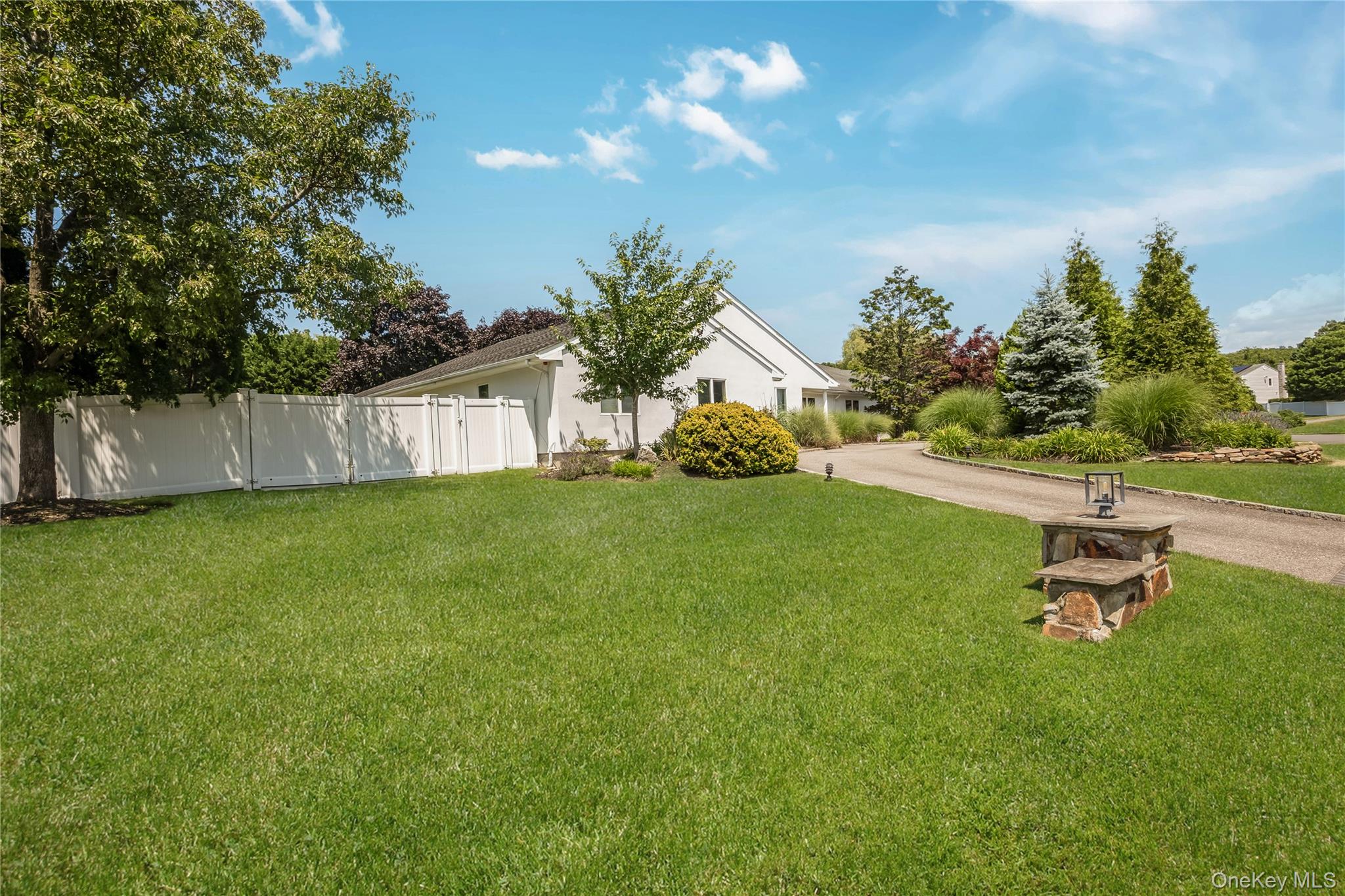 6 Twilight Court Property Photo 4