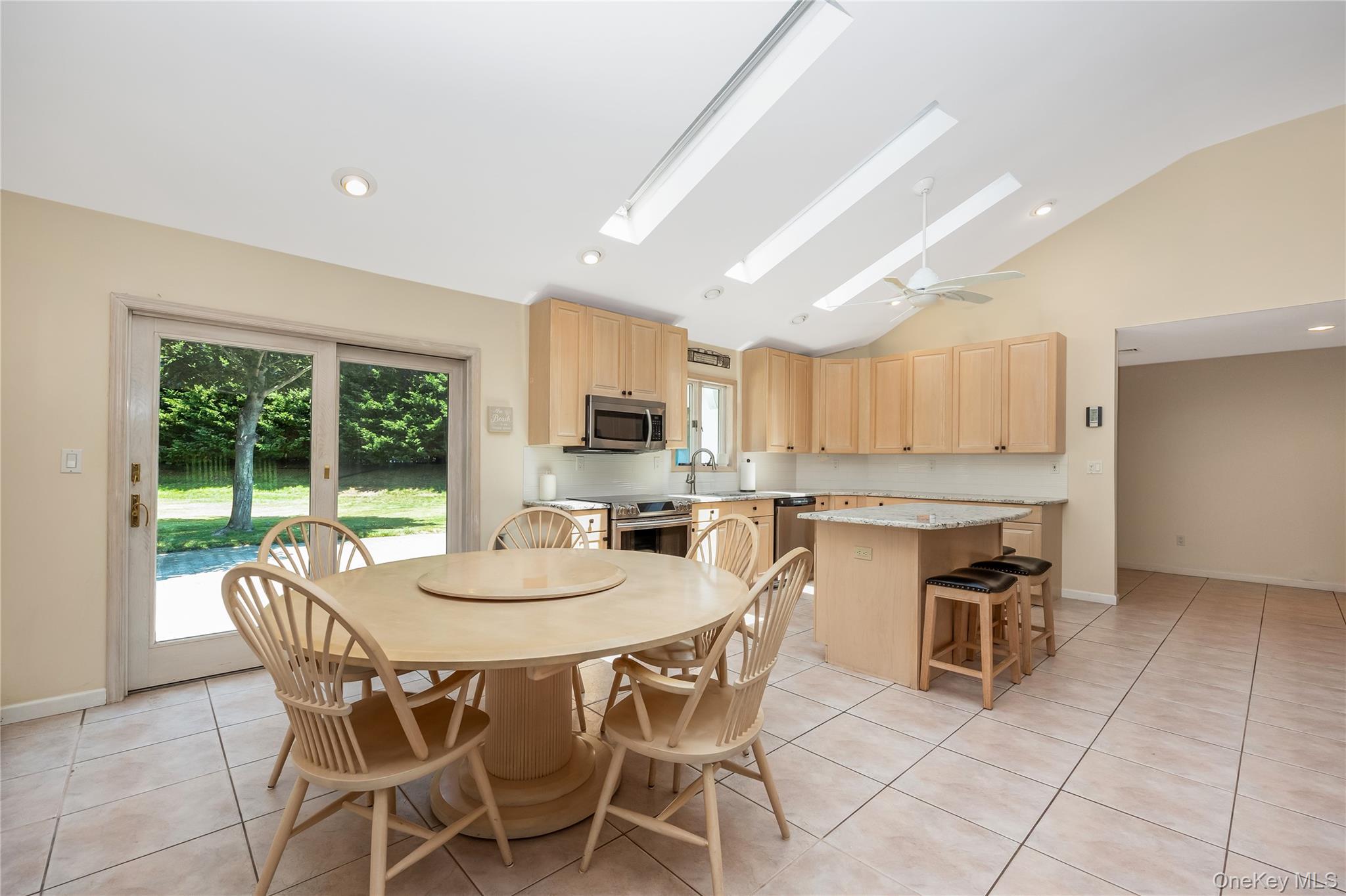6 Twilight Court Property Photo 10